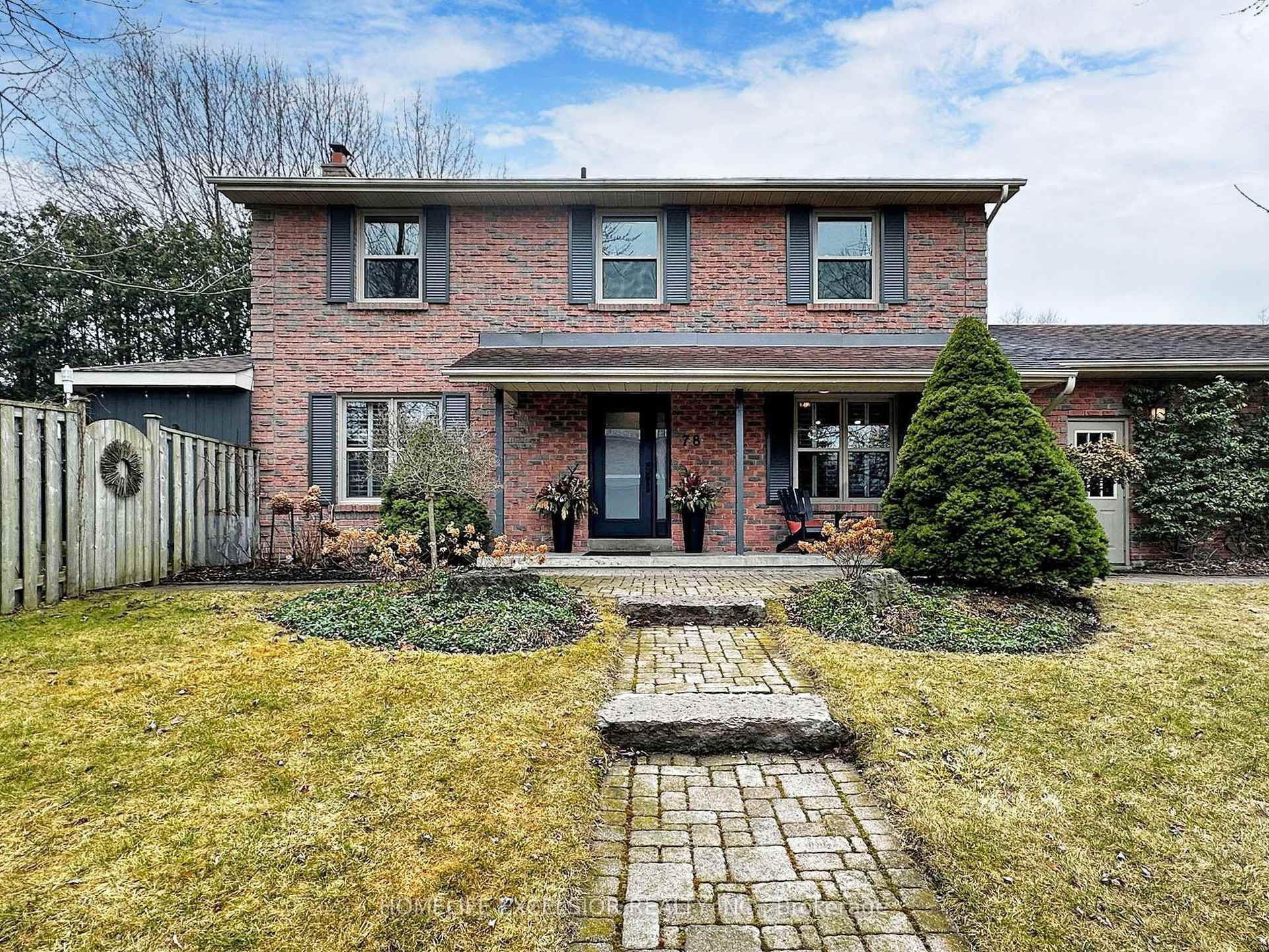 78 Emeline Crescent photo 1