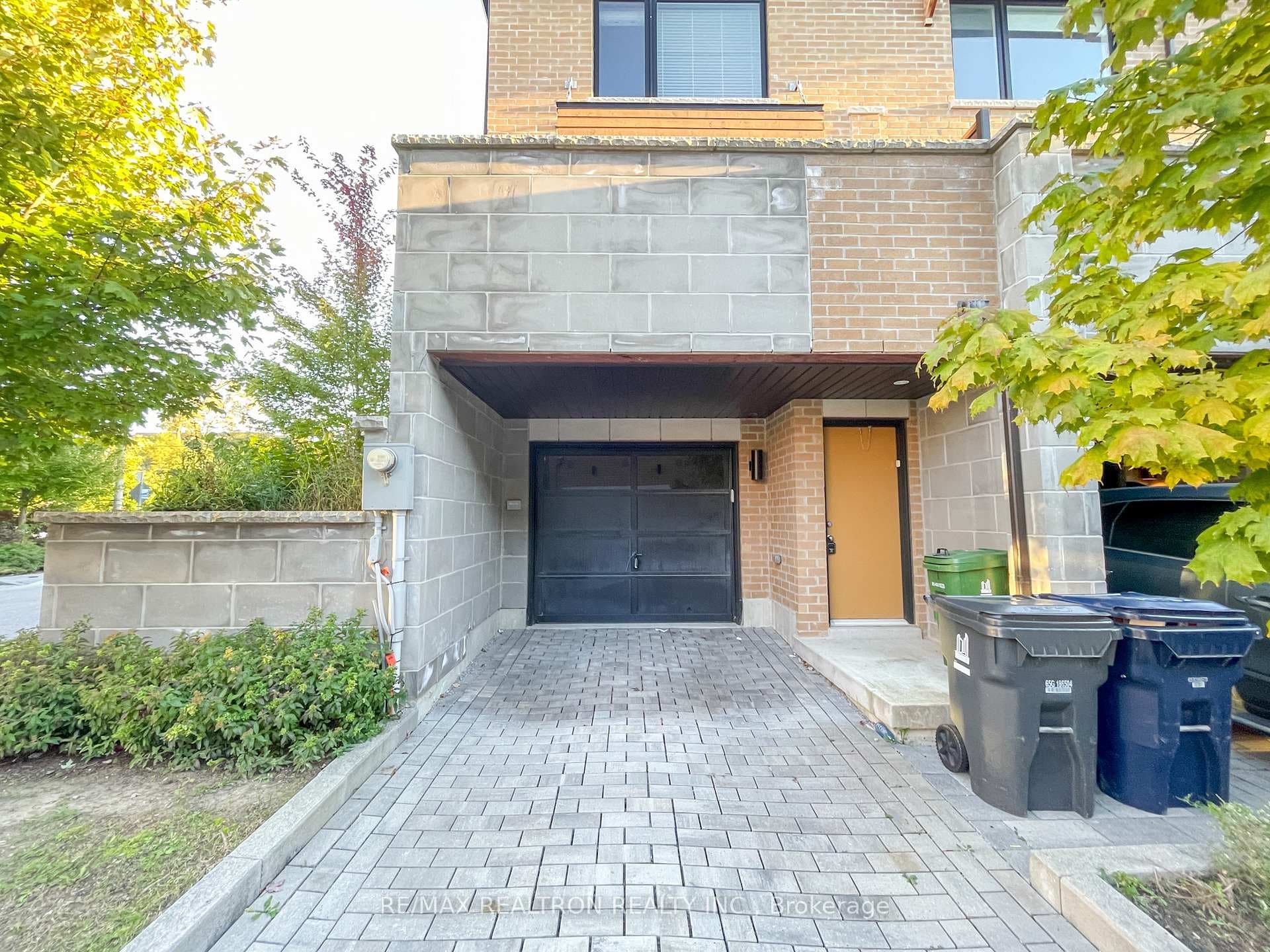254 Finch Avenue photo 28
