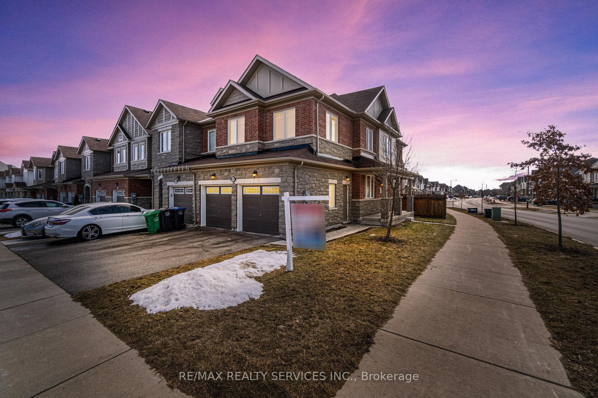 82 Phyllis Drive photo 6