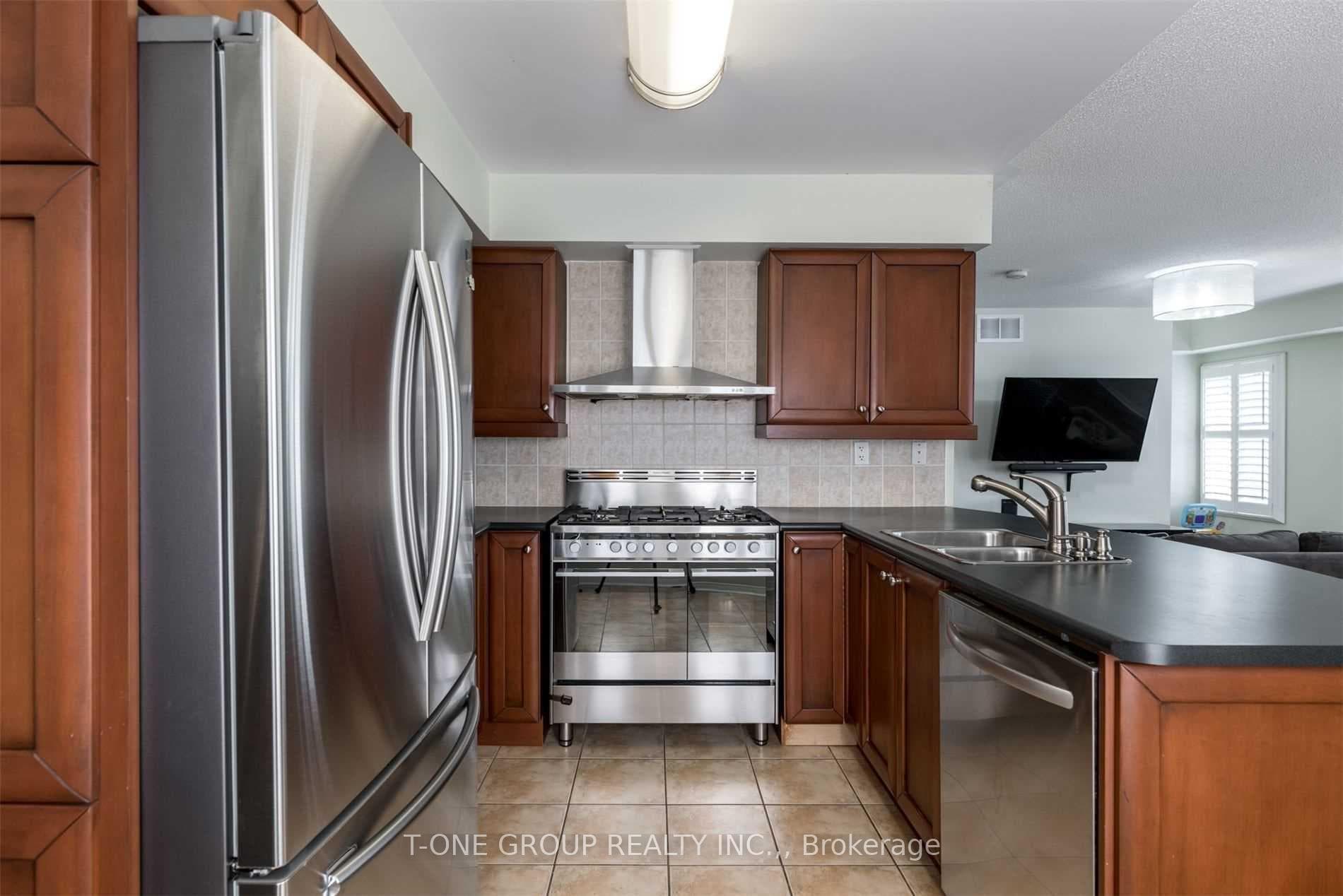 316 John Street Unit Th 266 photo 10