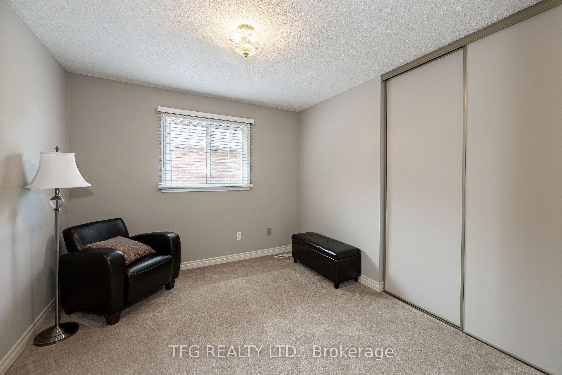 19 Dominy Drive photo 27