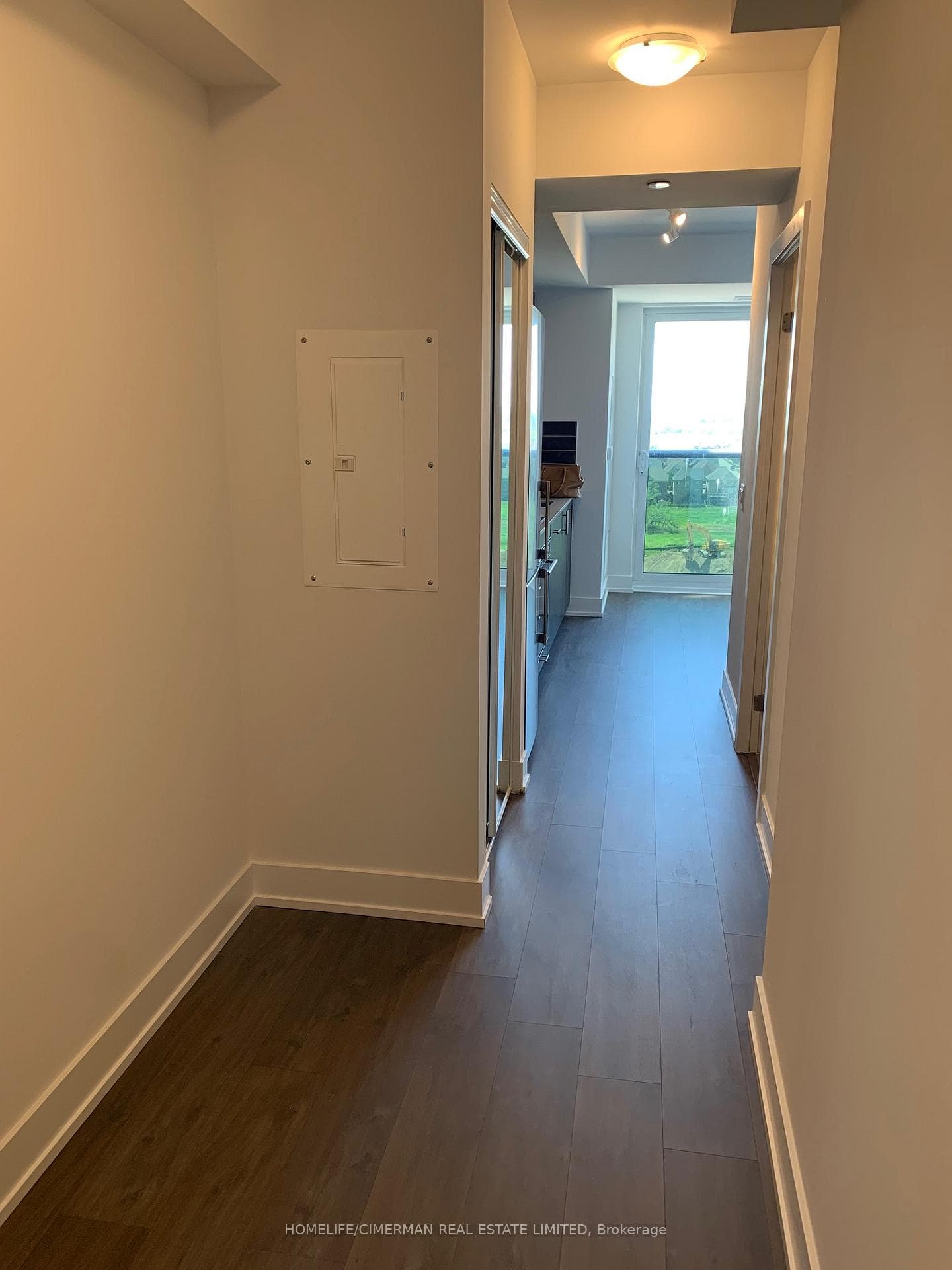 2550 Simcoe Street Unit 1003 photo 8