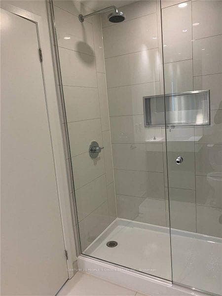 15 Lower Jarvis Street Unit 905 photo 6