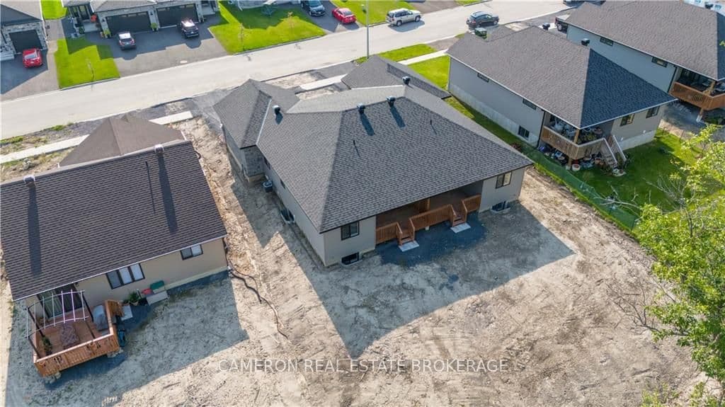 21 CLOVER Lane photo 27