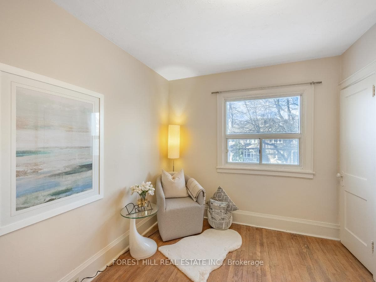 355 Belsize Drive photo 23