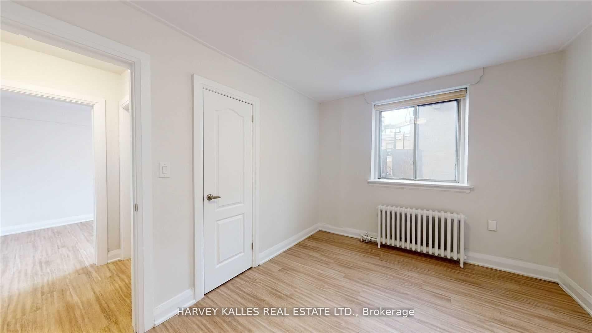 316 Lonsdale Road Unit 2 photo 16