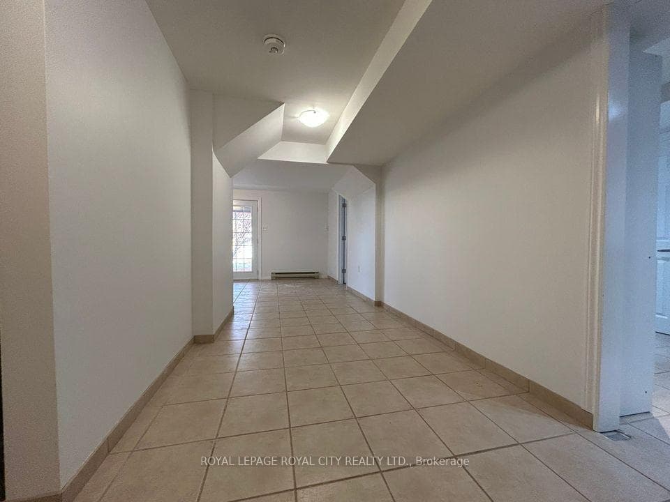 19 Pacific Place Unit Lower photo 12