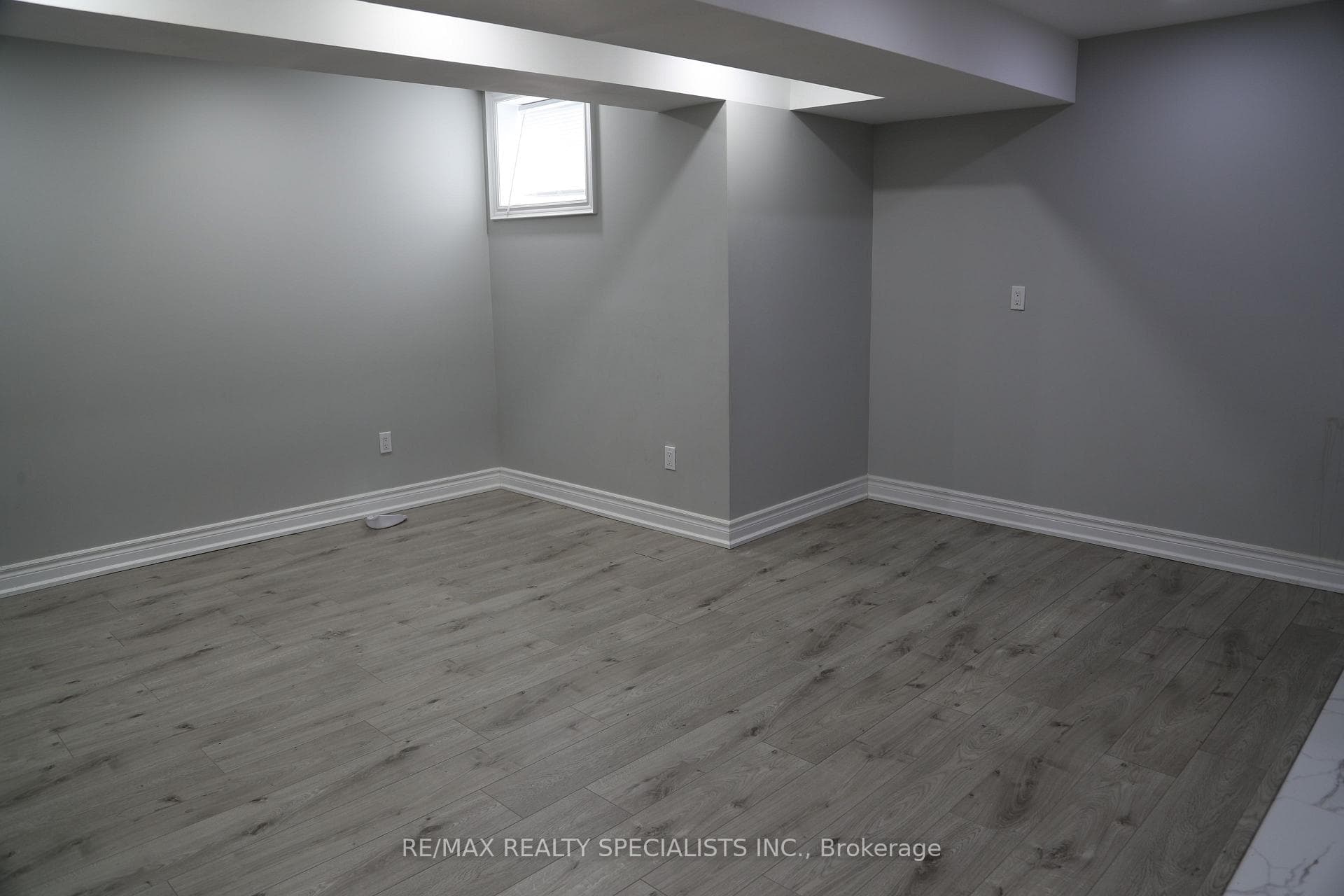 186 POLLY Drive Unit BSMNT photo 13