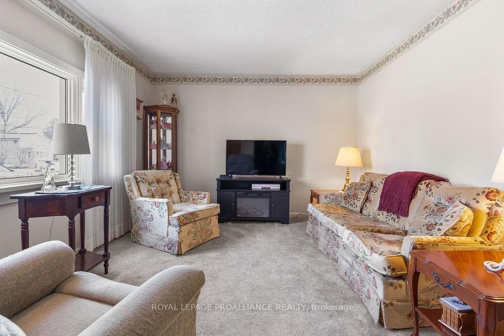 19 Orchard Drive photo 5
