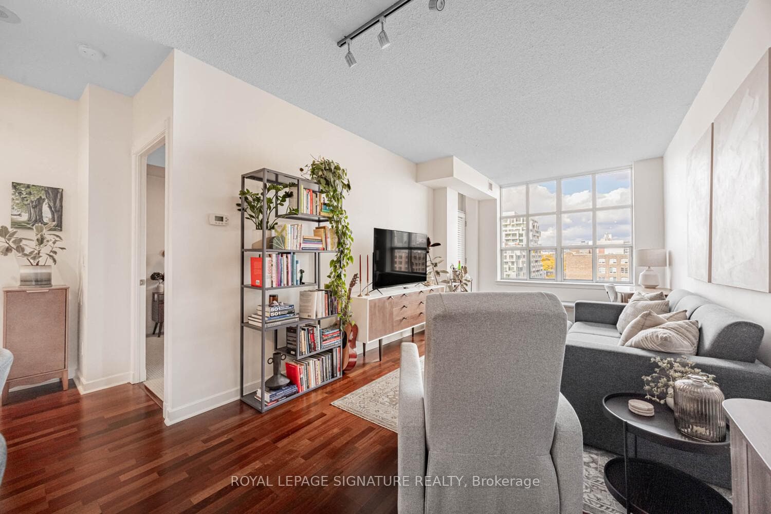 438 Richmond Street Unit 802 photo 19