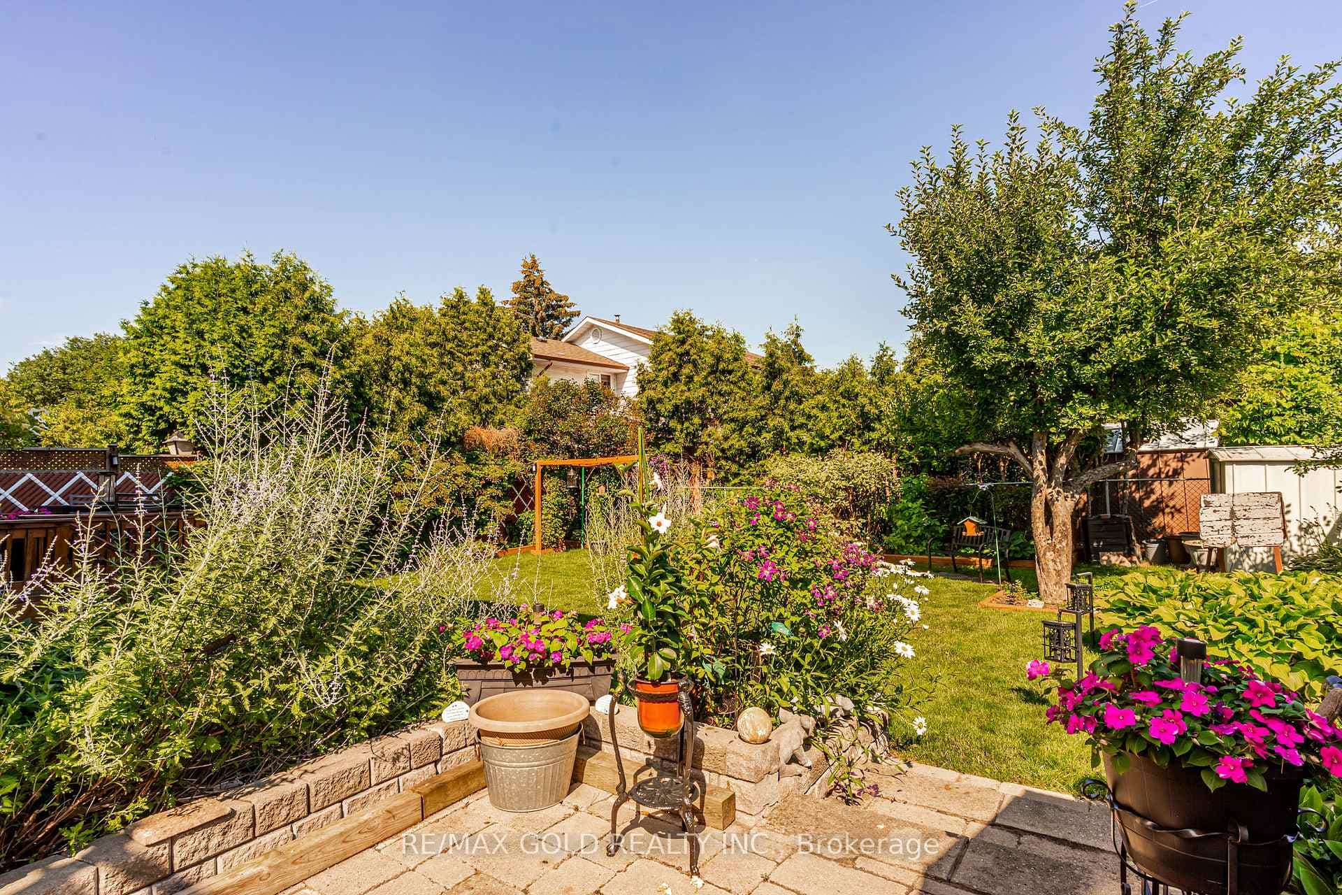 86 Clarence Street photo 44