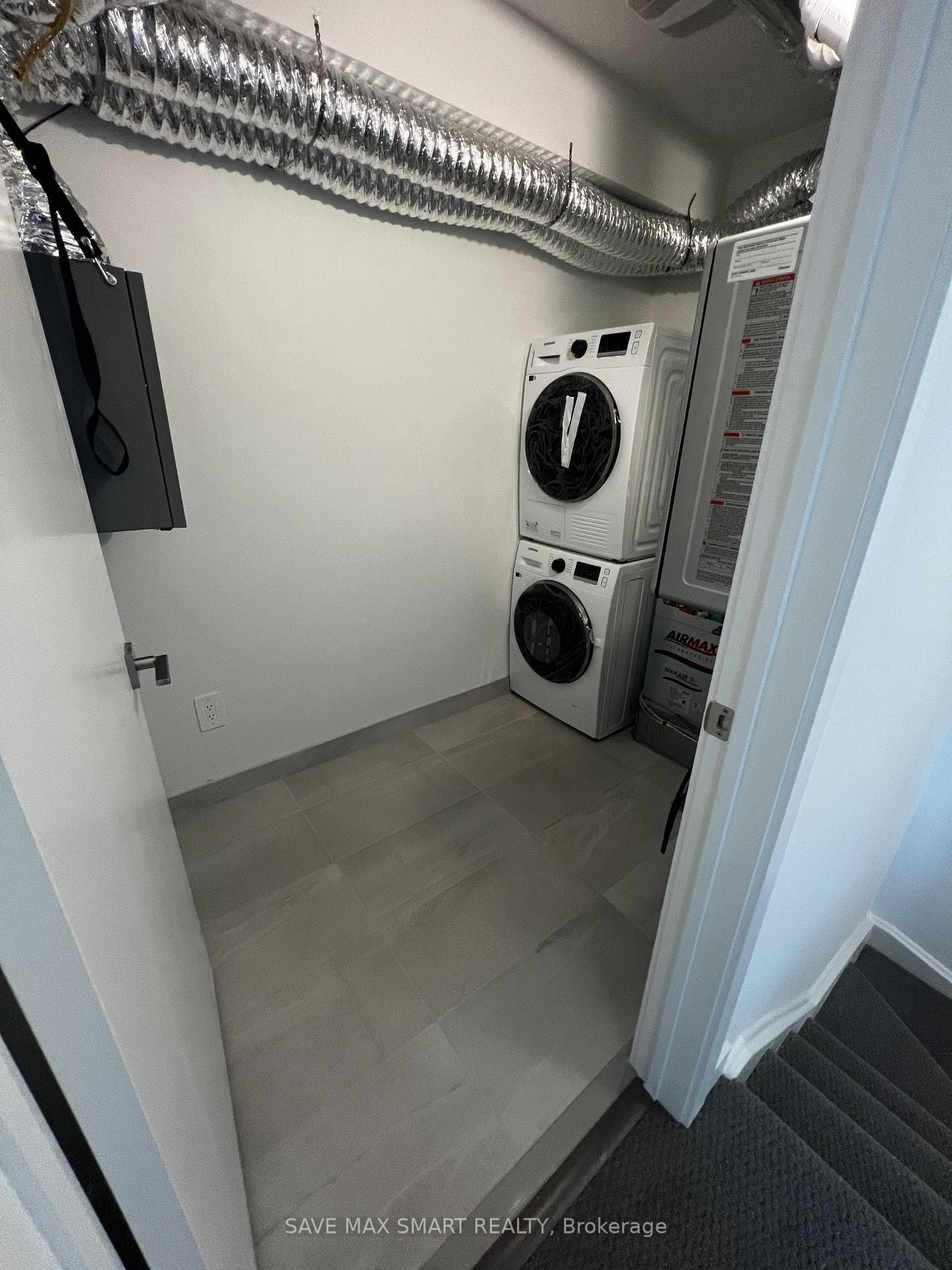 65 Romilly Avenue Unit 20 photo 30