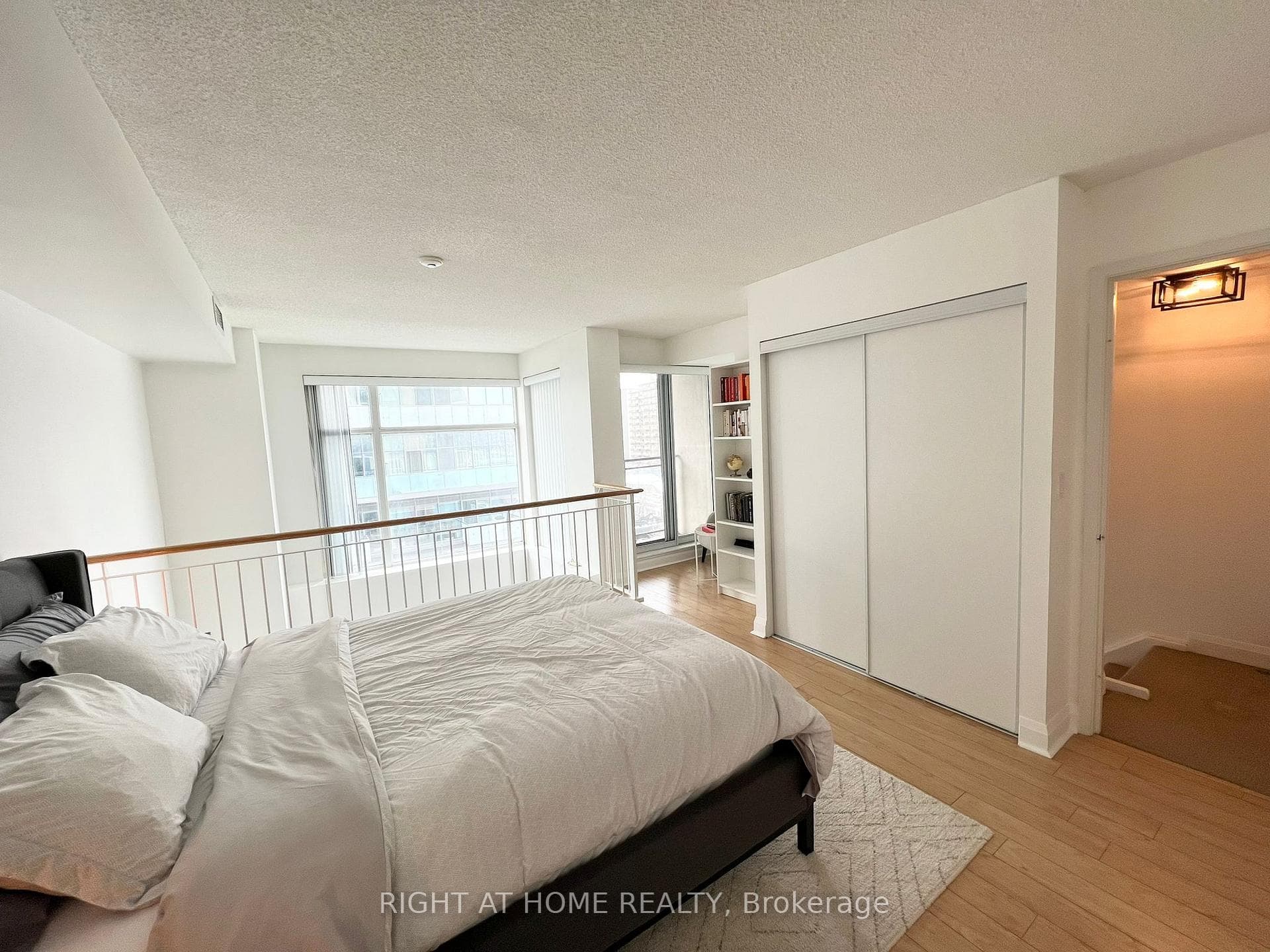 18 Merton Street Unit 507 photo 13