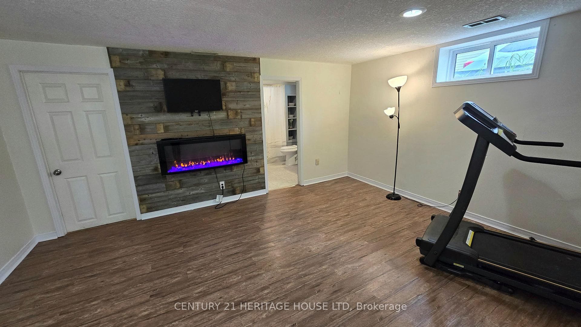 70 Catherine Street photo 33