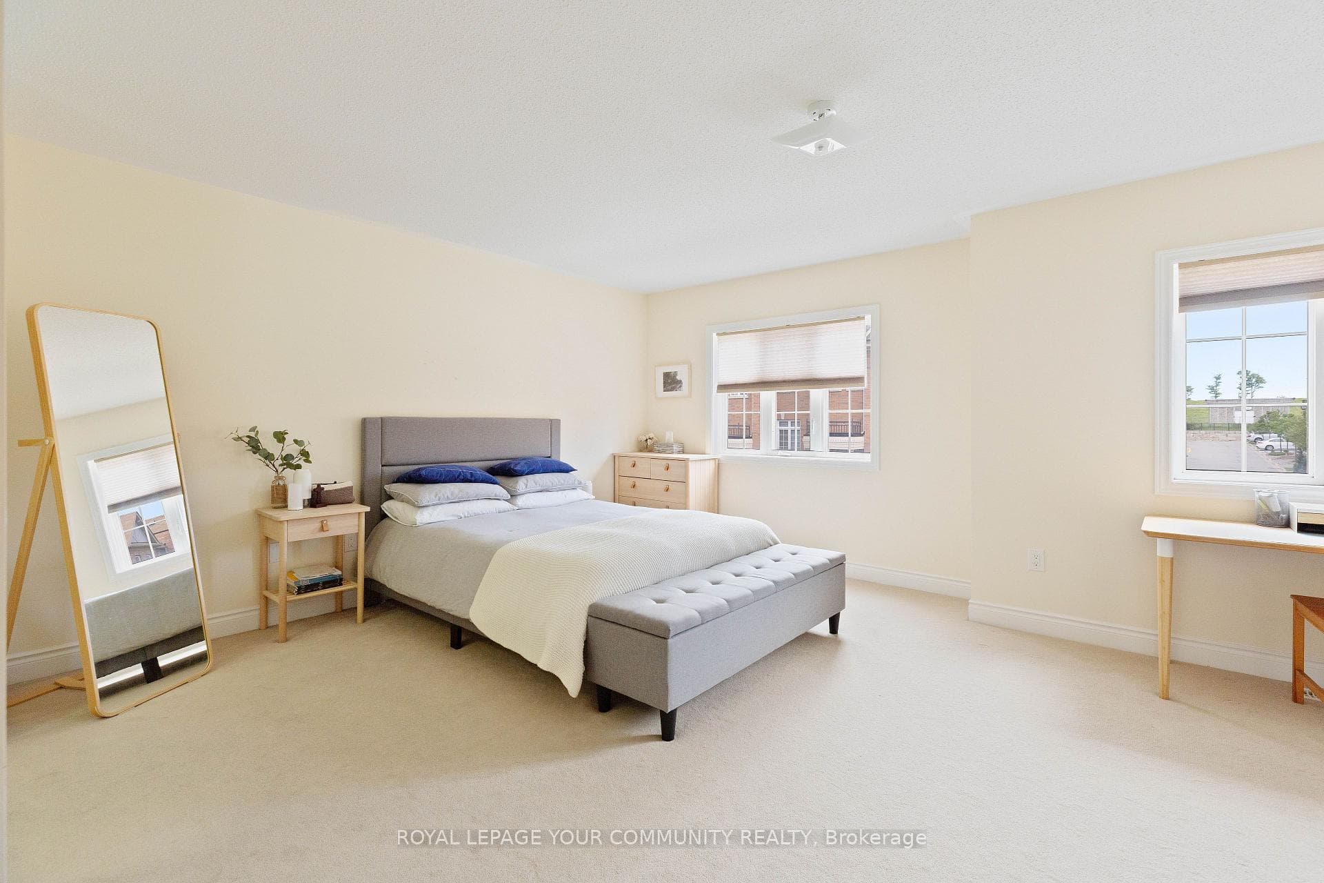 8777 Dufferin Street Unit 4 photo 14