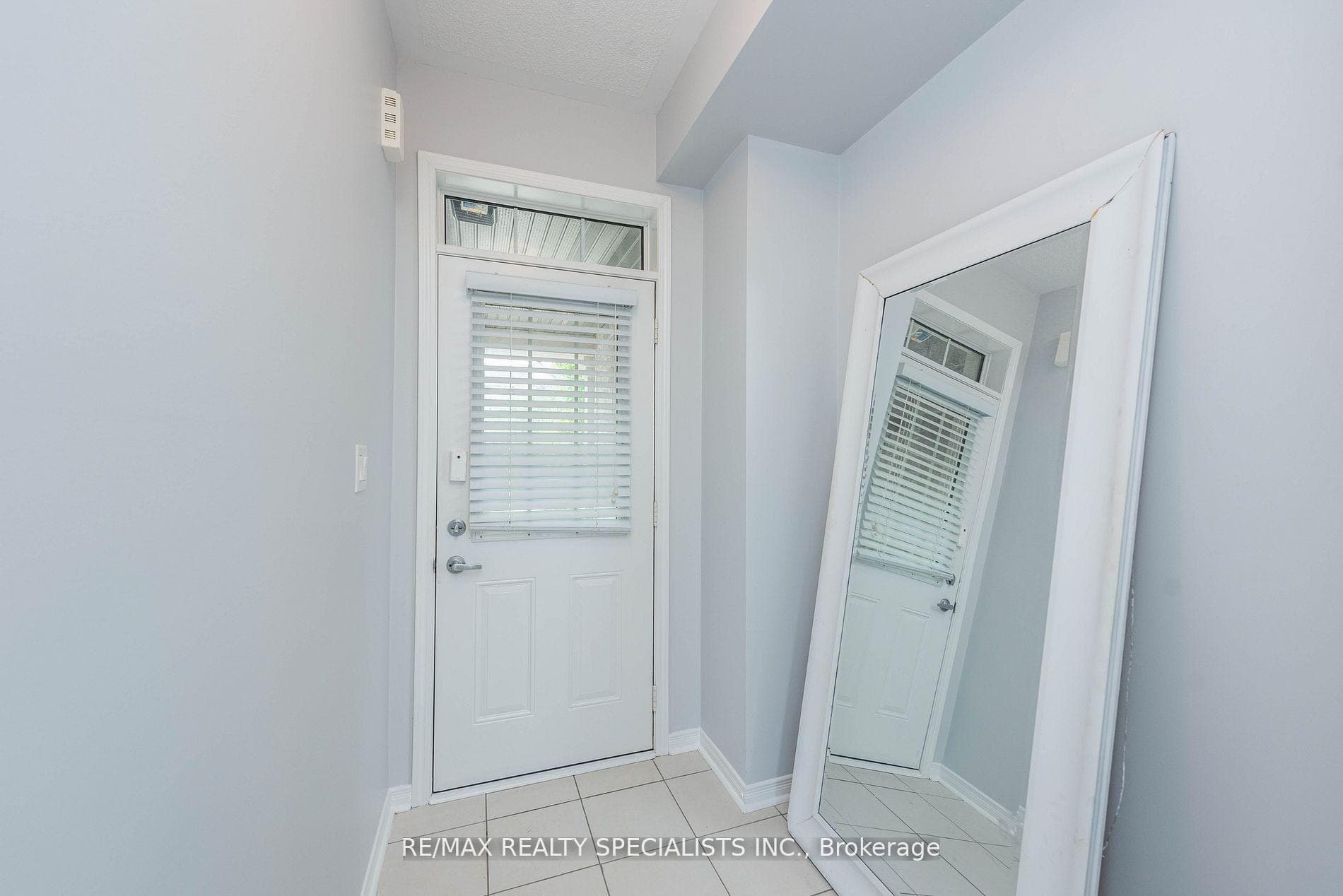 66 Harwood Avenue photo 6