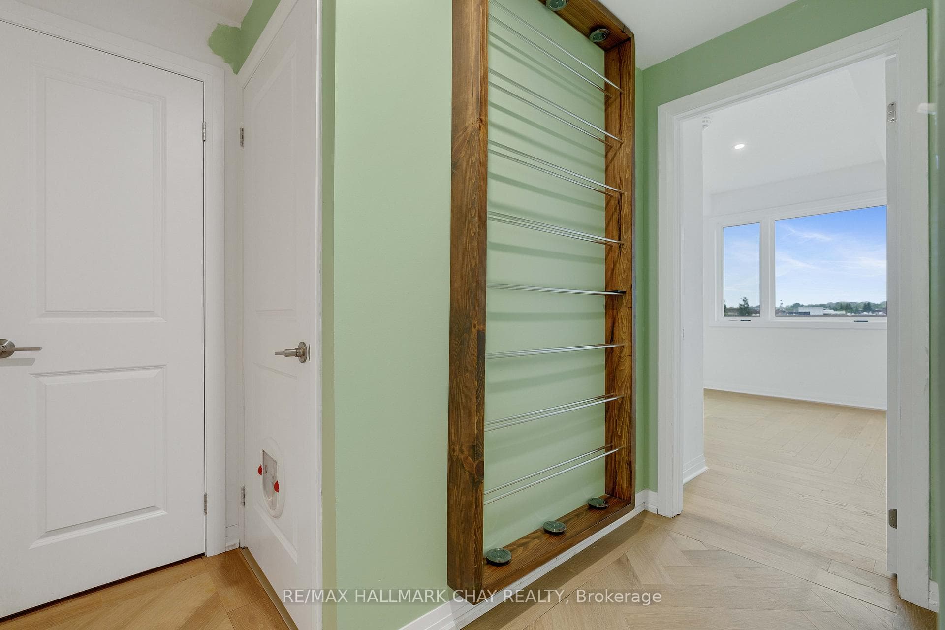 295 Cundles Road Unit 406 photo 26
