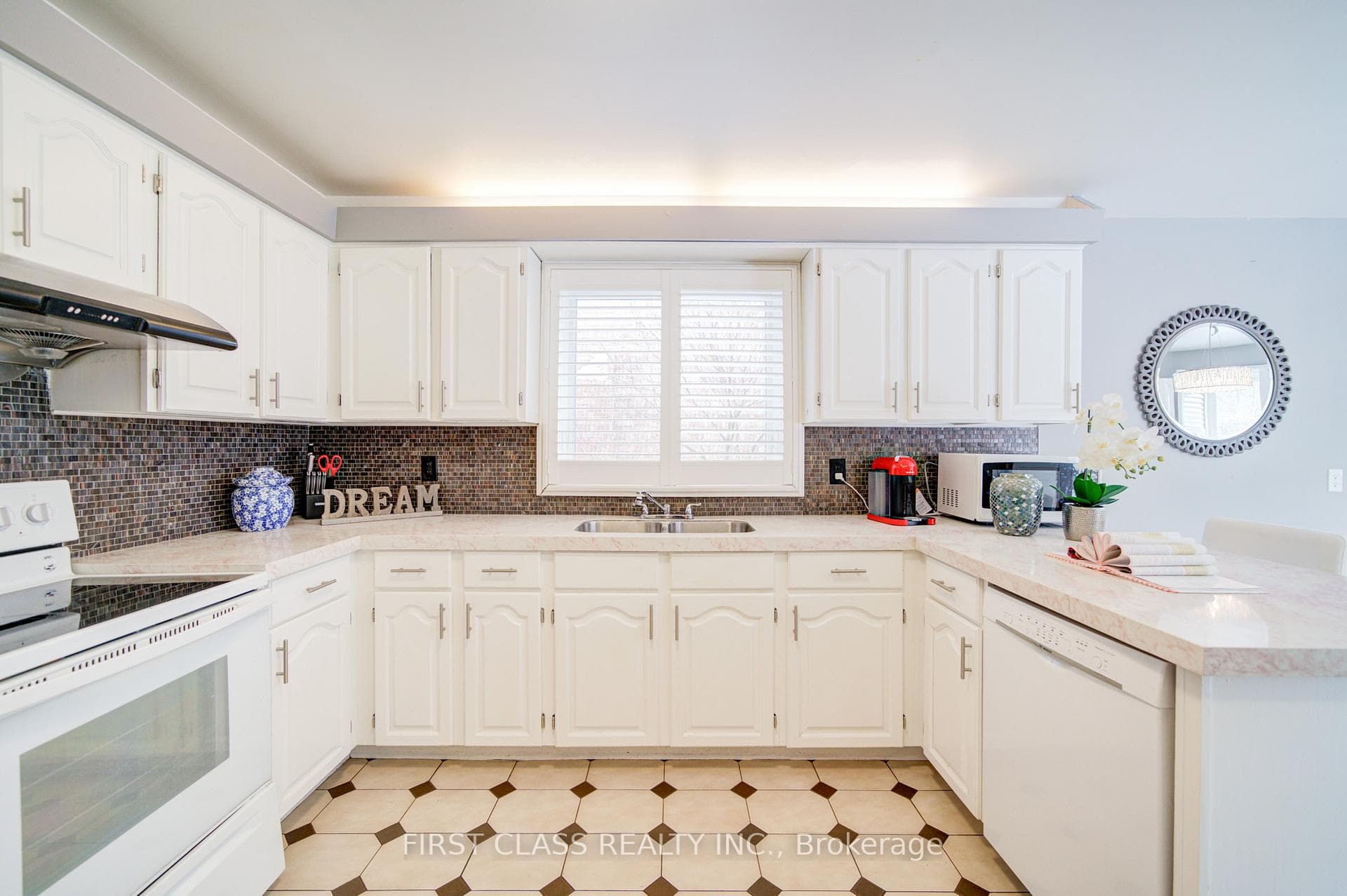 3102 Golden Orchard Drive photo 11