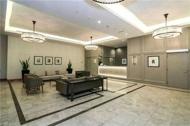 155 Yorkville Avenue Unit 2118 photo 4