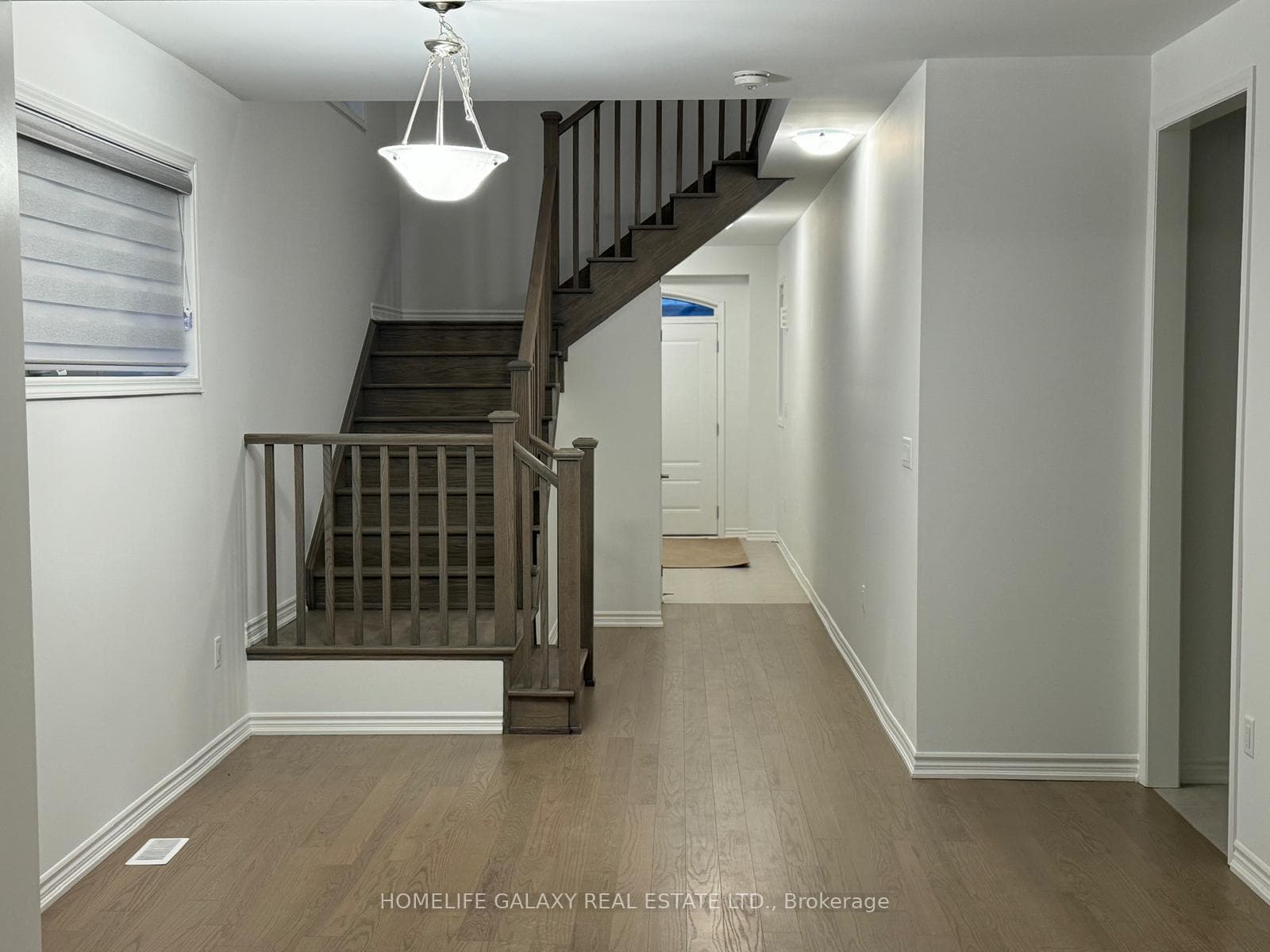 1479 Mockingbird Square photo 10