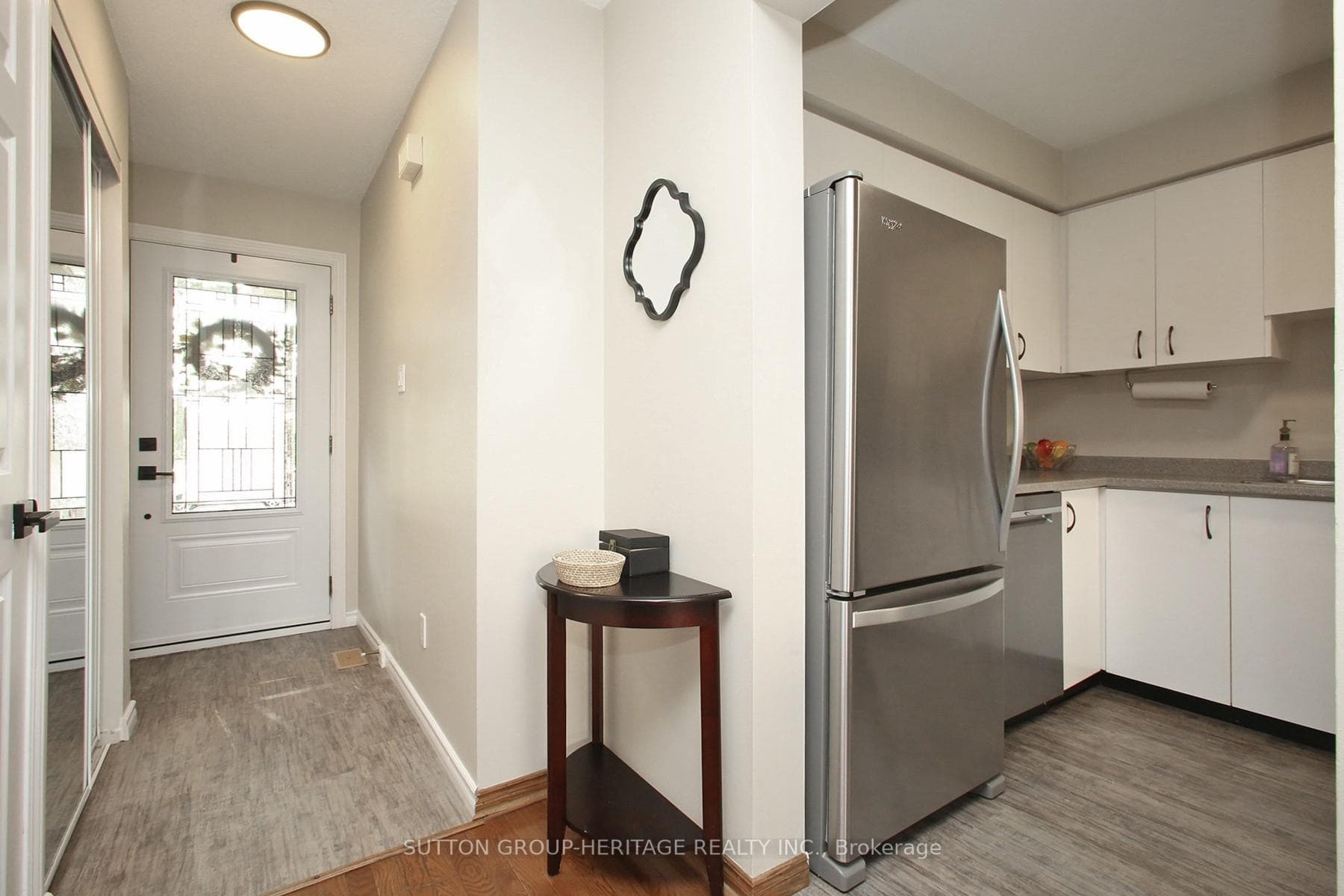 442 Palmerston Avenue photo 10