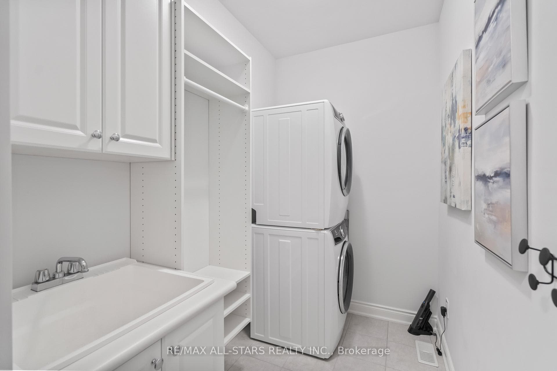 13 Ballinger Way photo 25