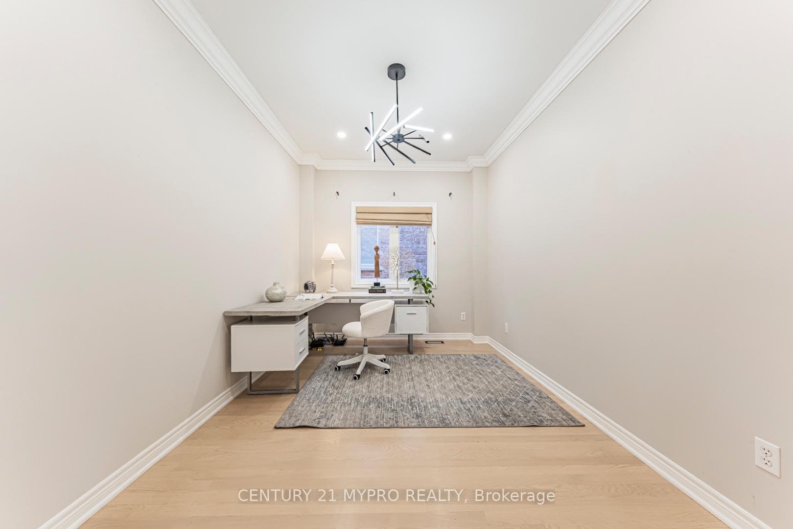 1109 Kestell Boulevard photo 8