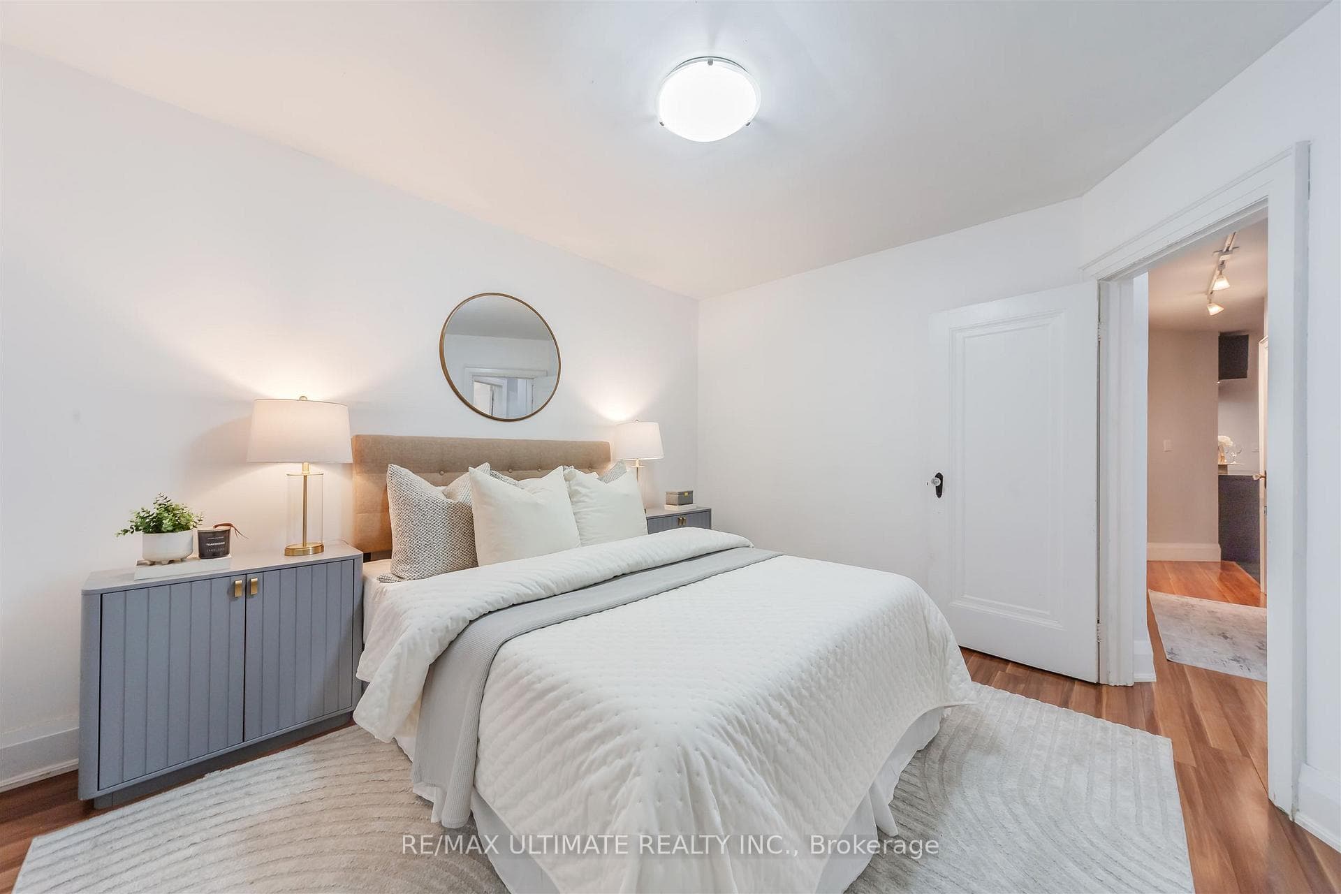 46 Lorindale Avenue Unit Upper photo 21