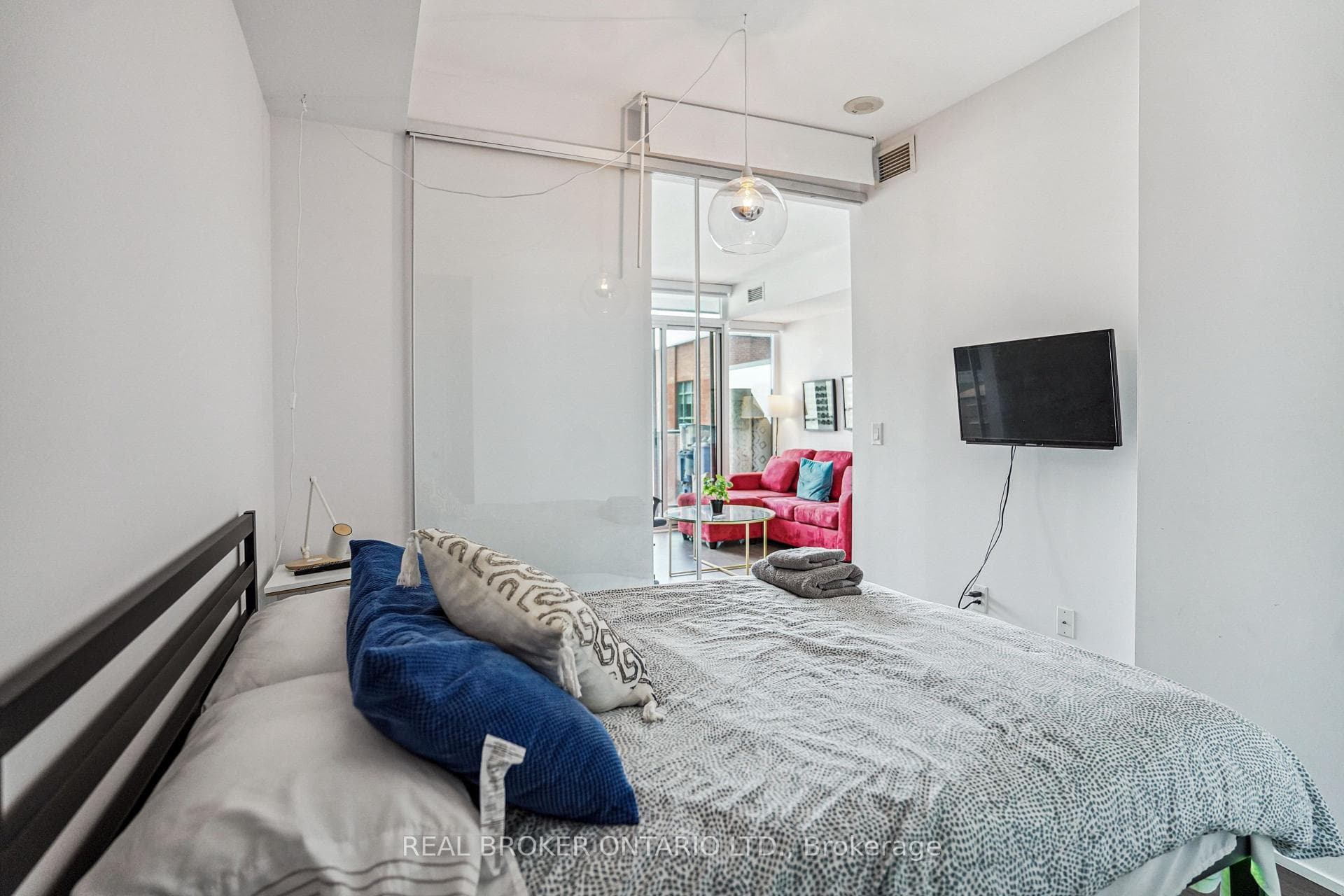 105 George Street Unit 314 photo 15