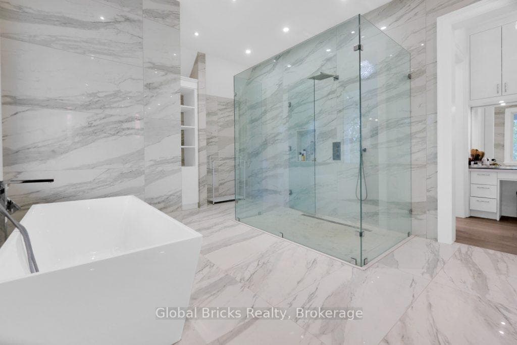 53 Elizabeth Drive photo 47