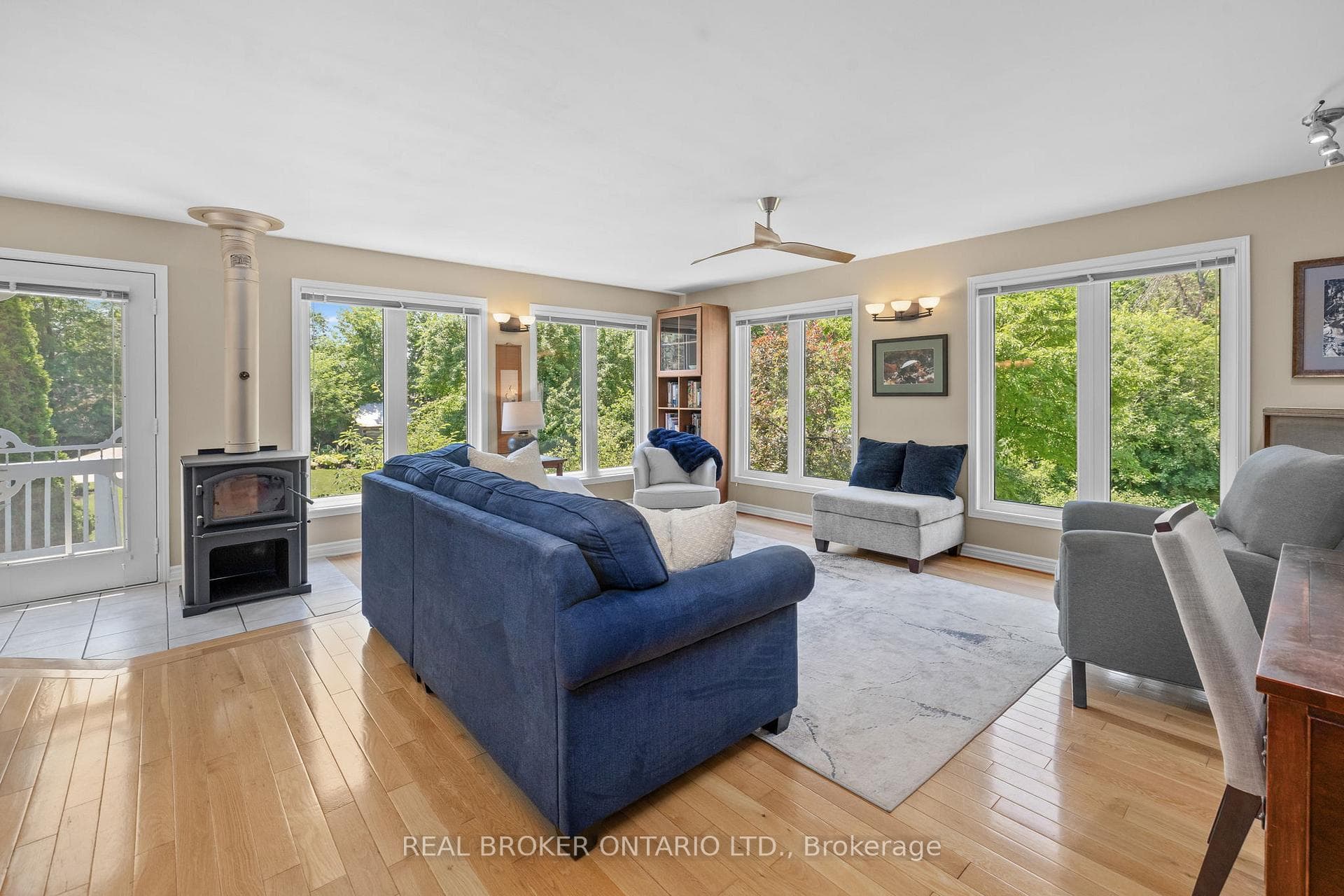 6550 Rideau Valley Drive photo 6