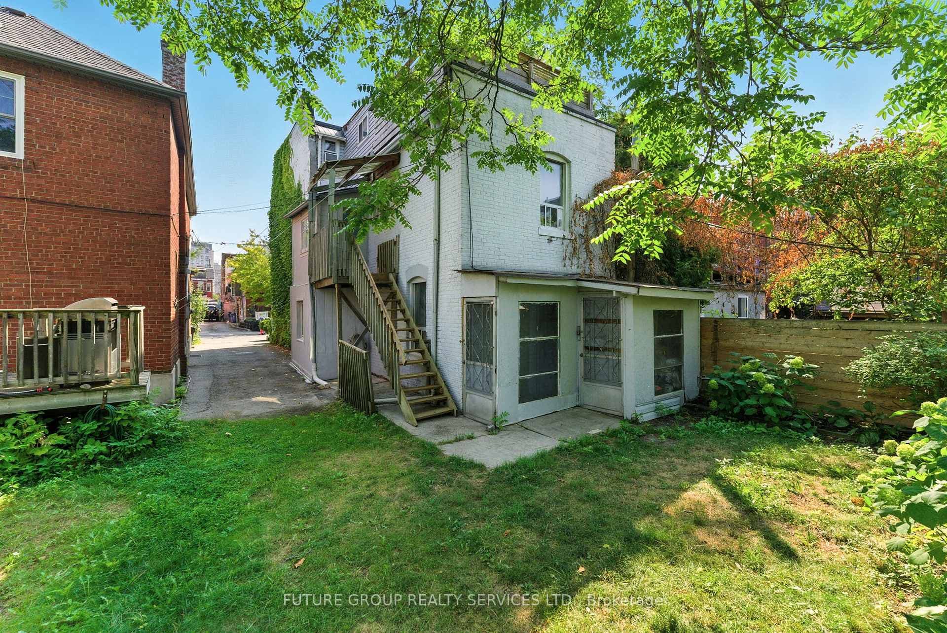 10 Borden Street photo 36