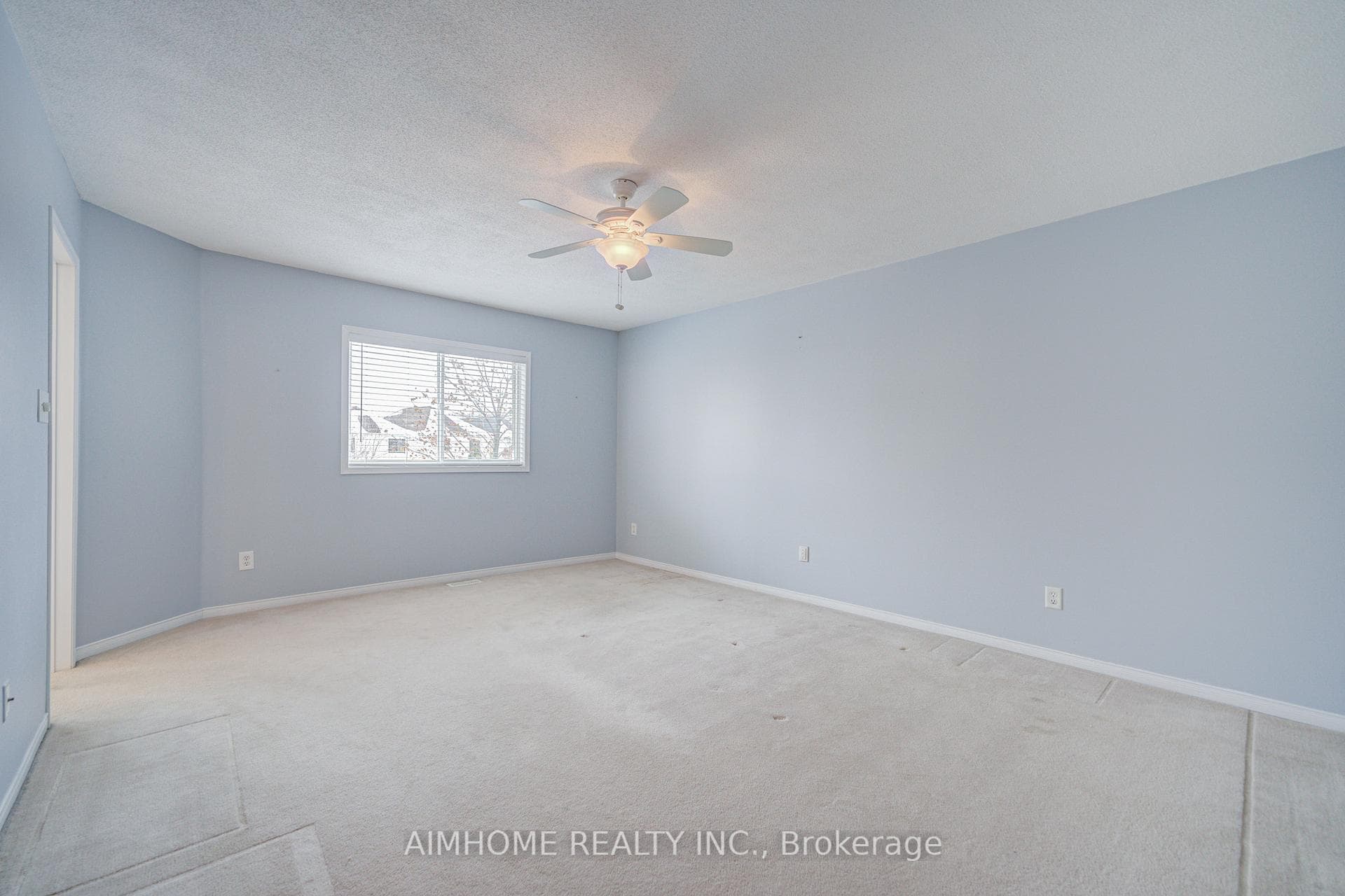 562 Mcbean Avenue photo 30