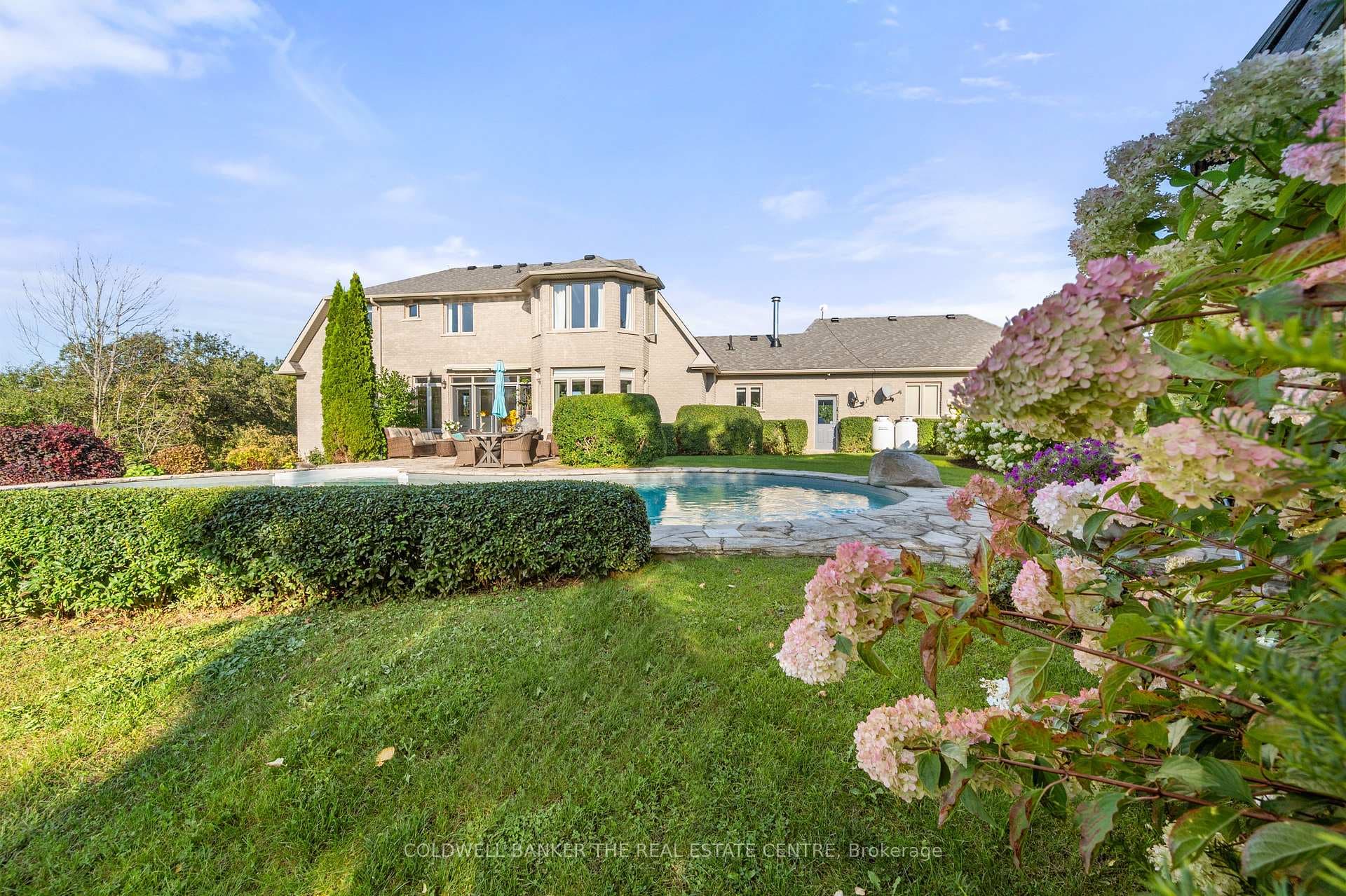 42 Fairbairn Gate photo 8