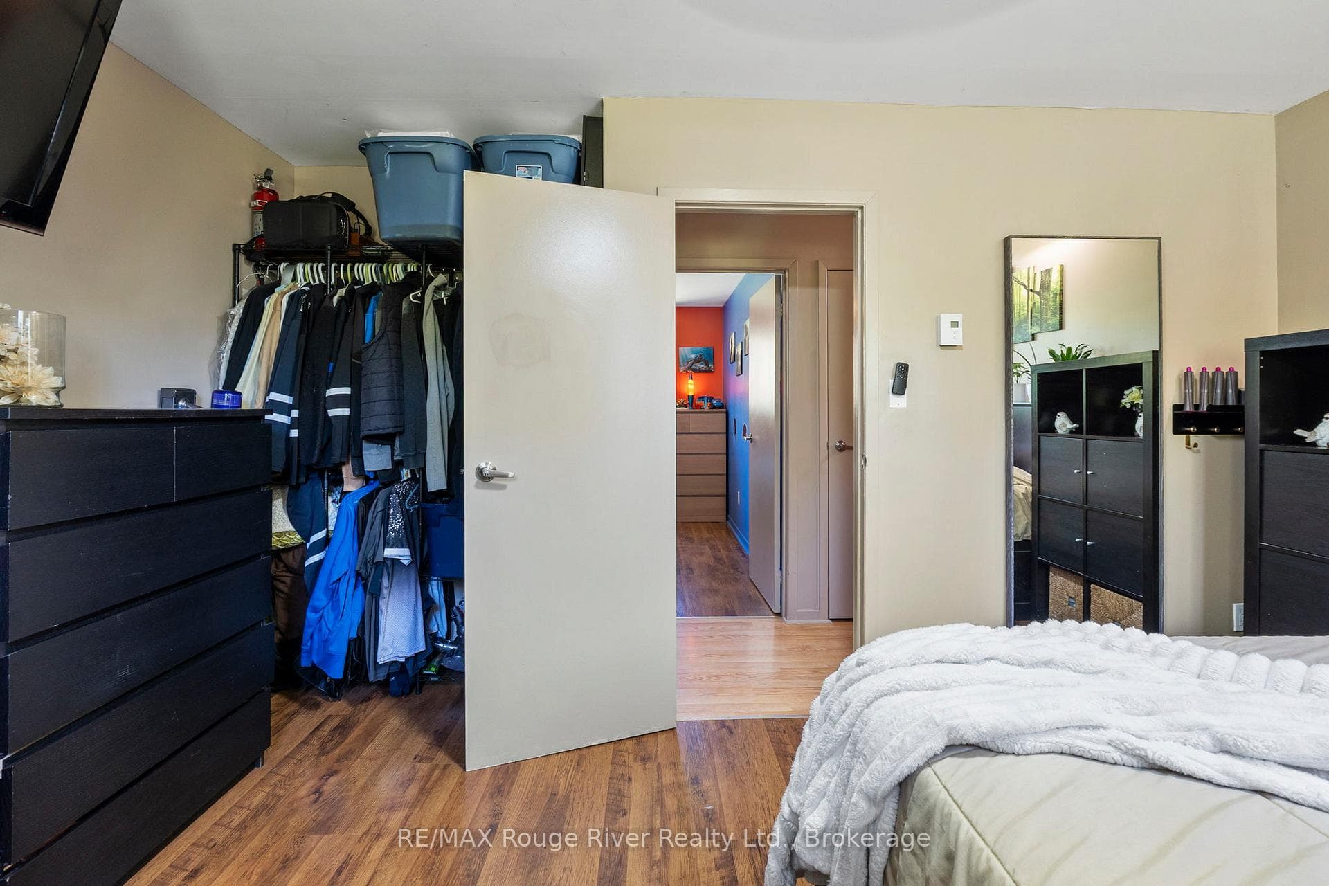 8910 Lewis Court photo 17