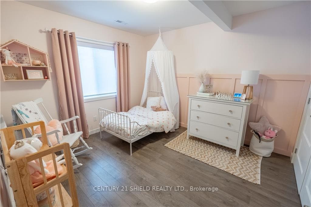 66 BUTTERNUT Drive photo 14