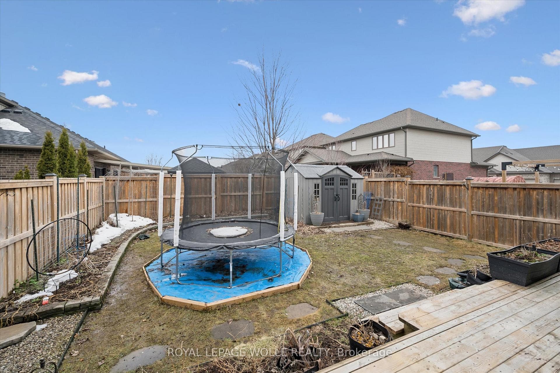 75 Woodberry Crescent photo 41