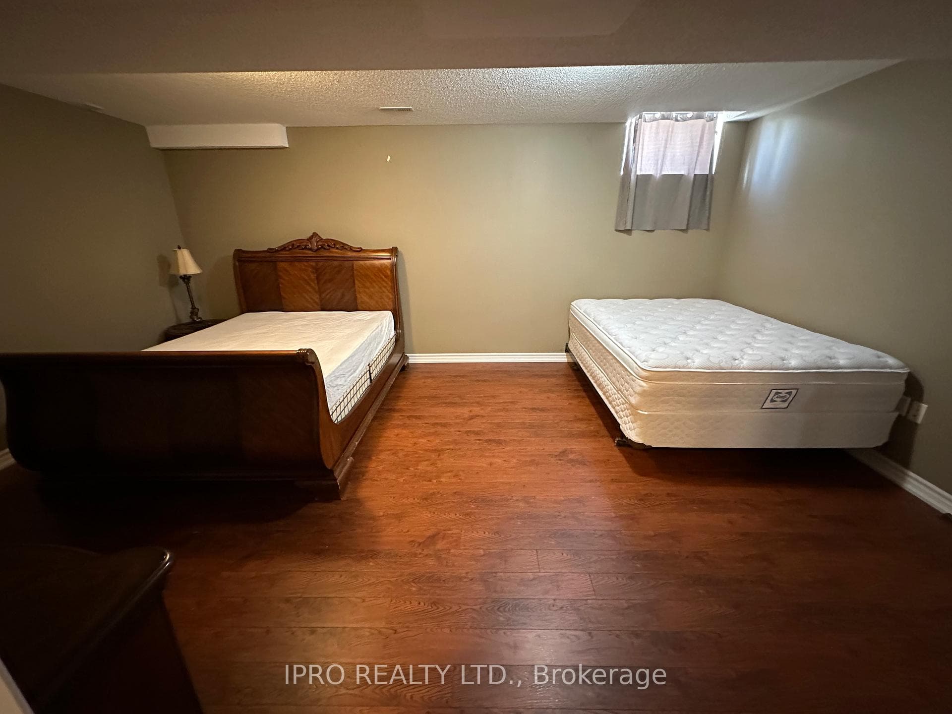 3092 Richview Boulevard Unit (Lower) photo 18
