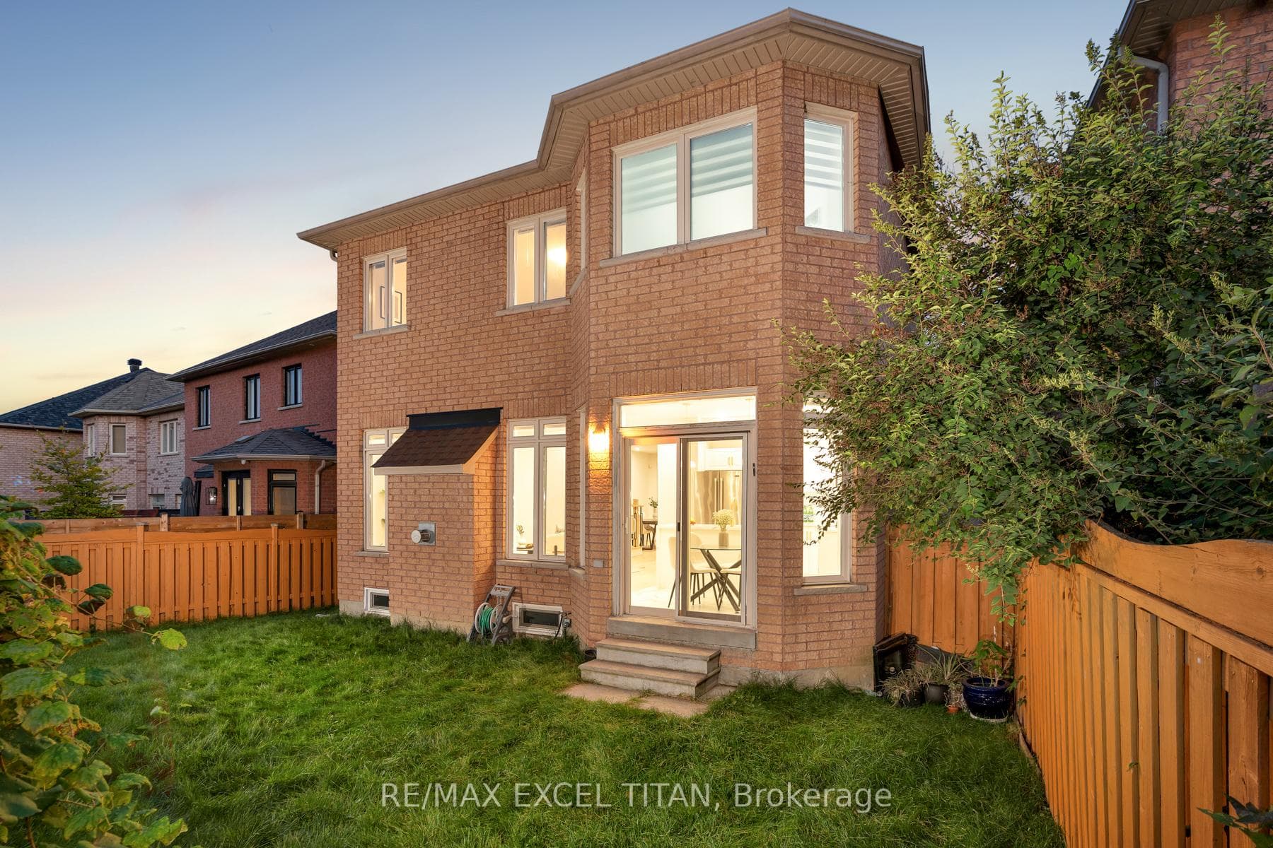 72 Chardonnay Drive photo 29