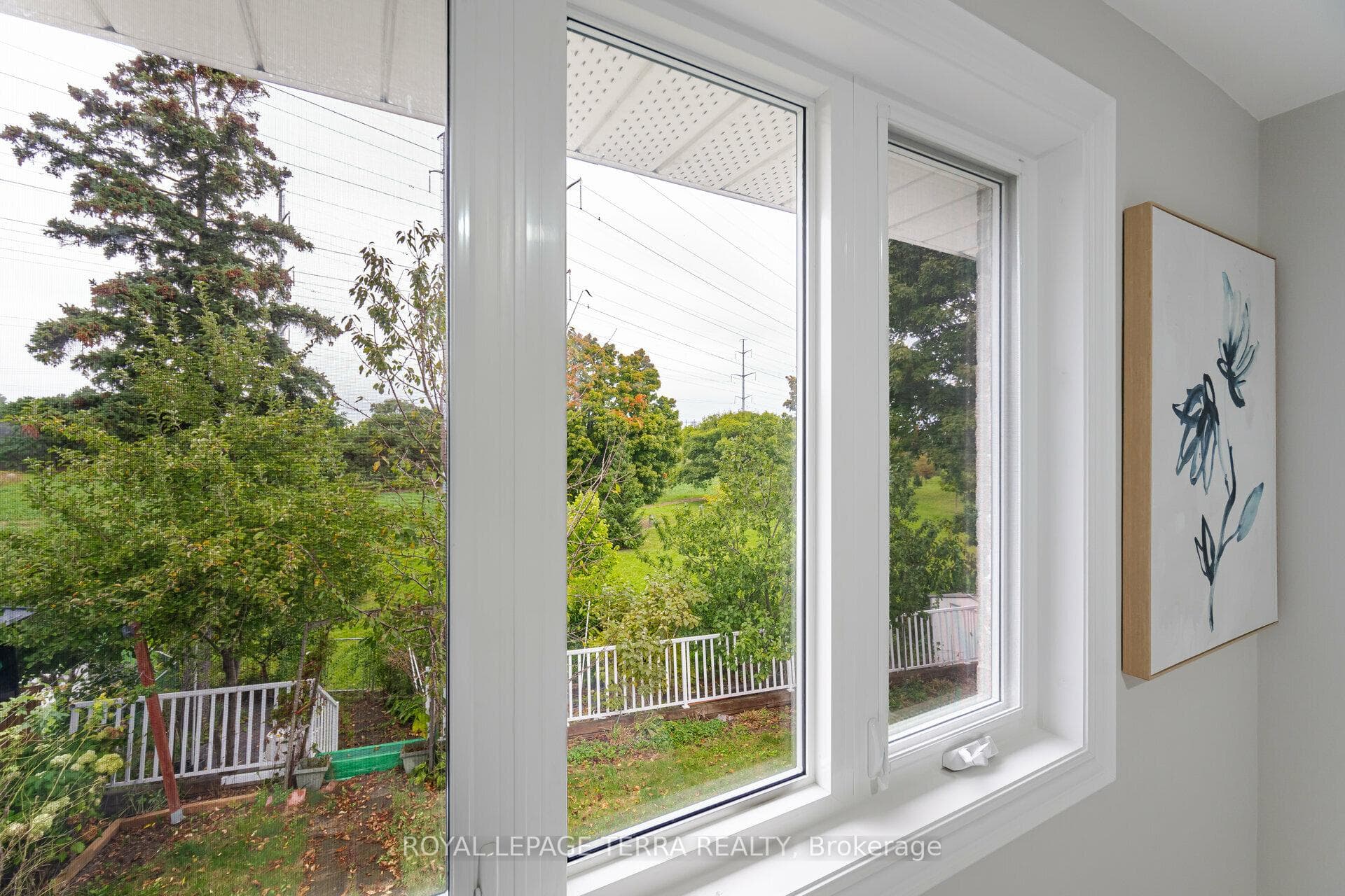 114 Milford Haven Drive photo 18