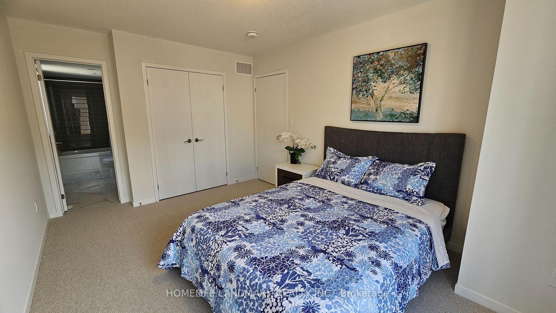 151 Honey Crisp Crescent Unit 158 photo 15
