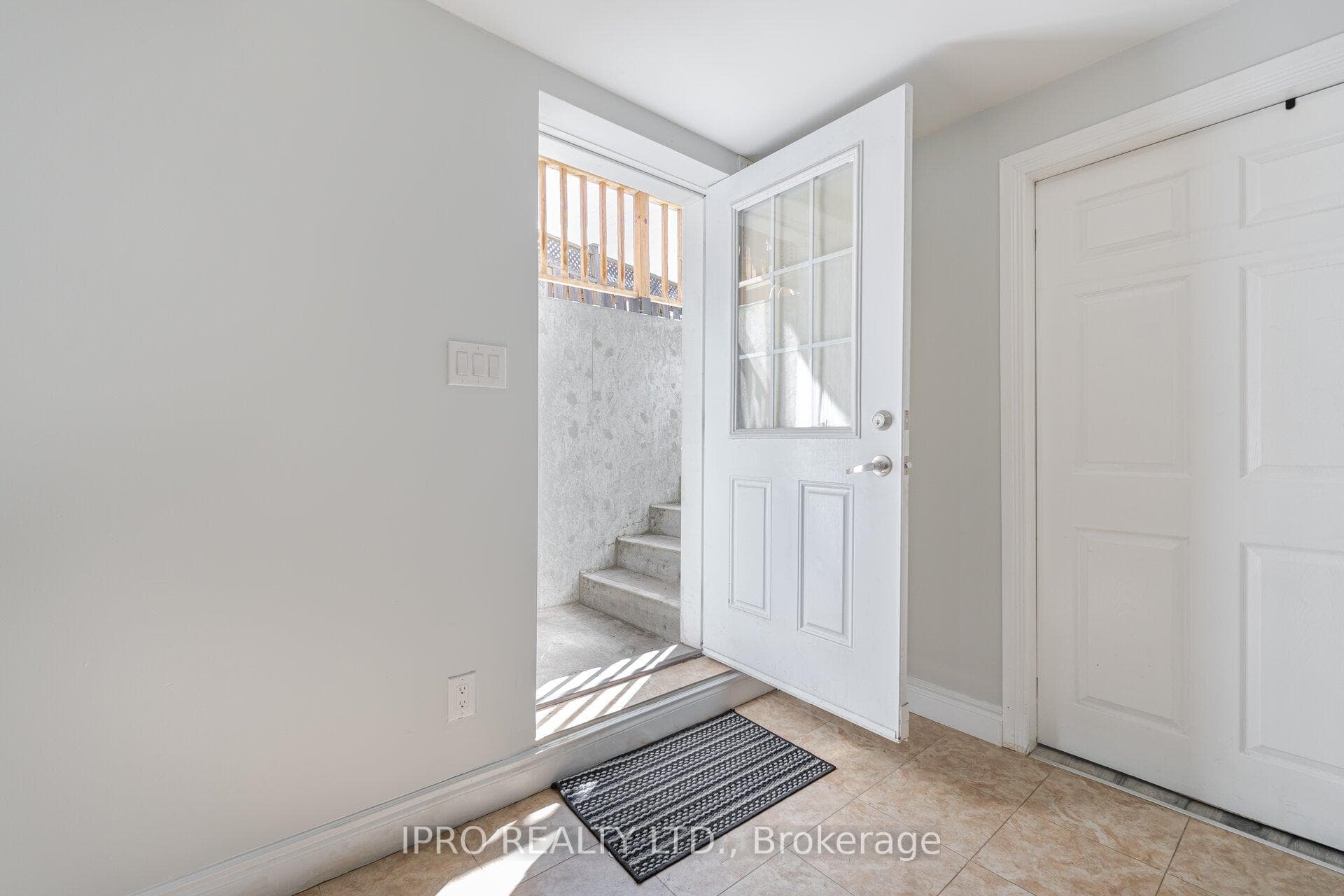 30 Mount Ranier Crescent photo 34