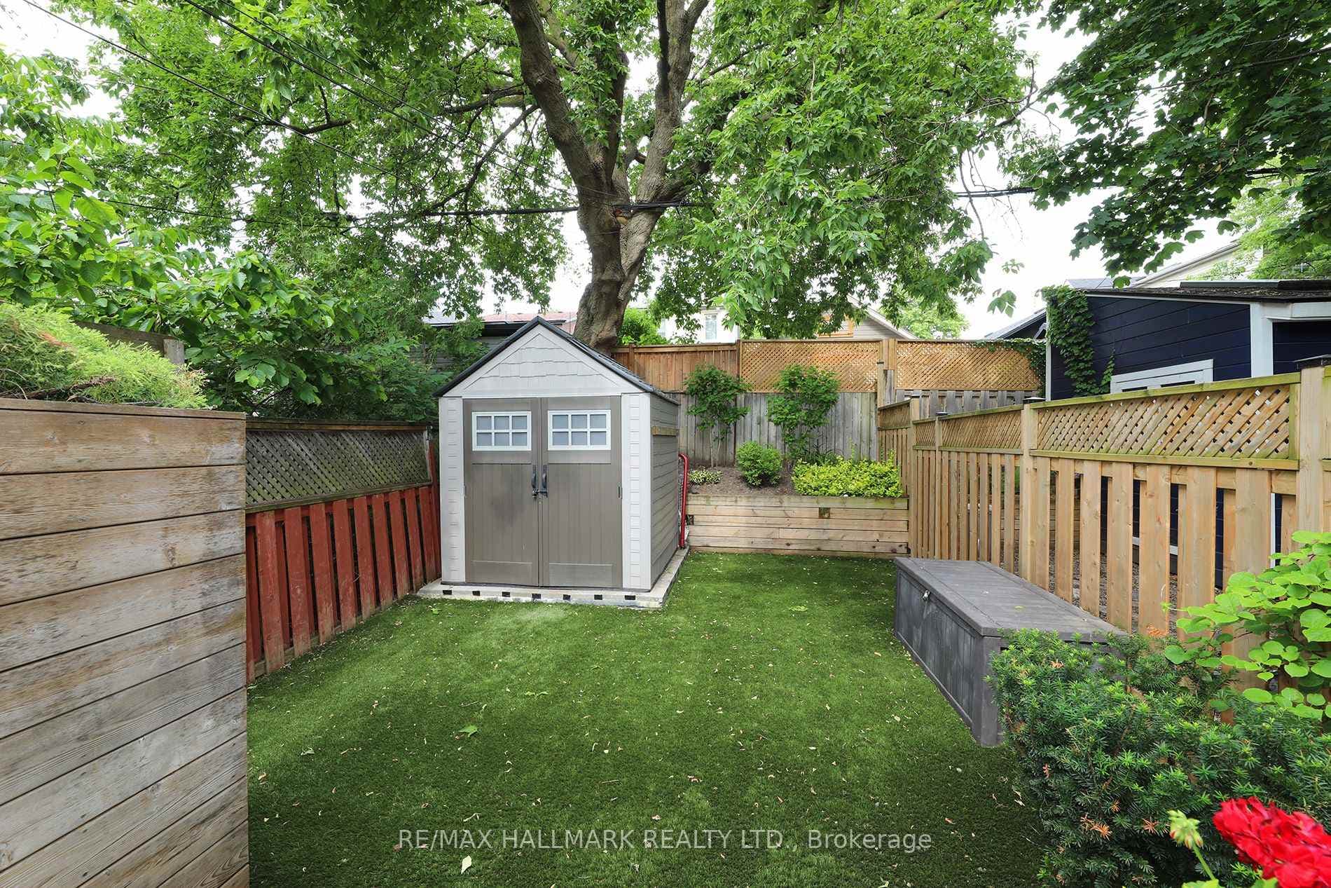 339 Scarborough Road photo 47