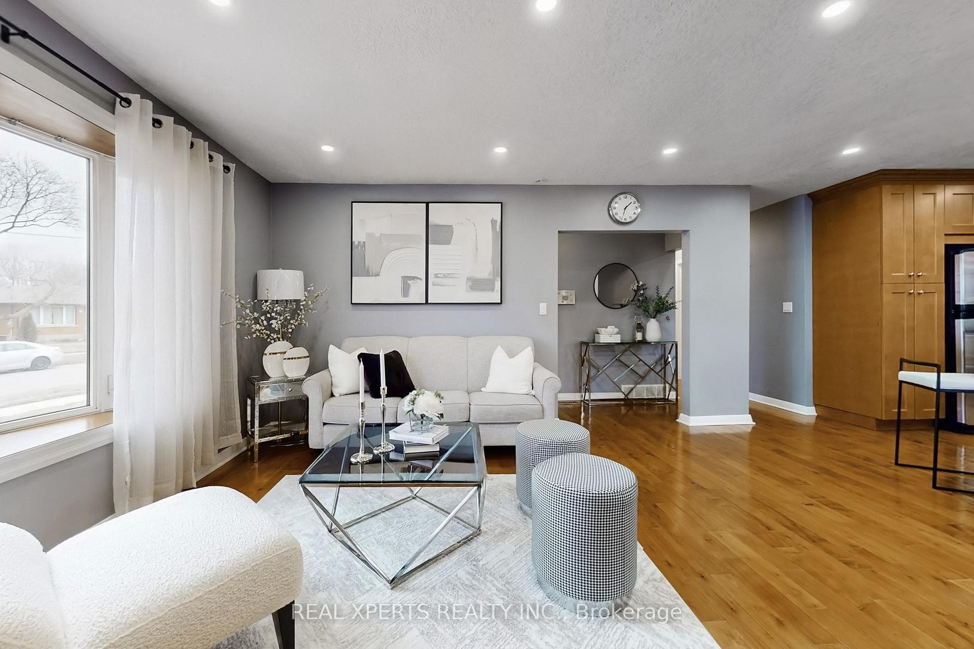 200 Rosemount Drive photo 9