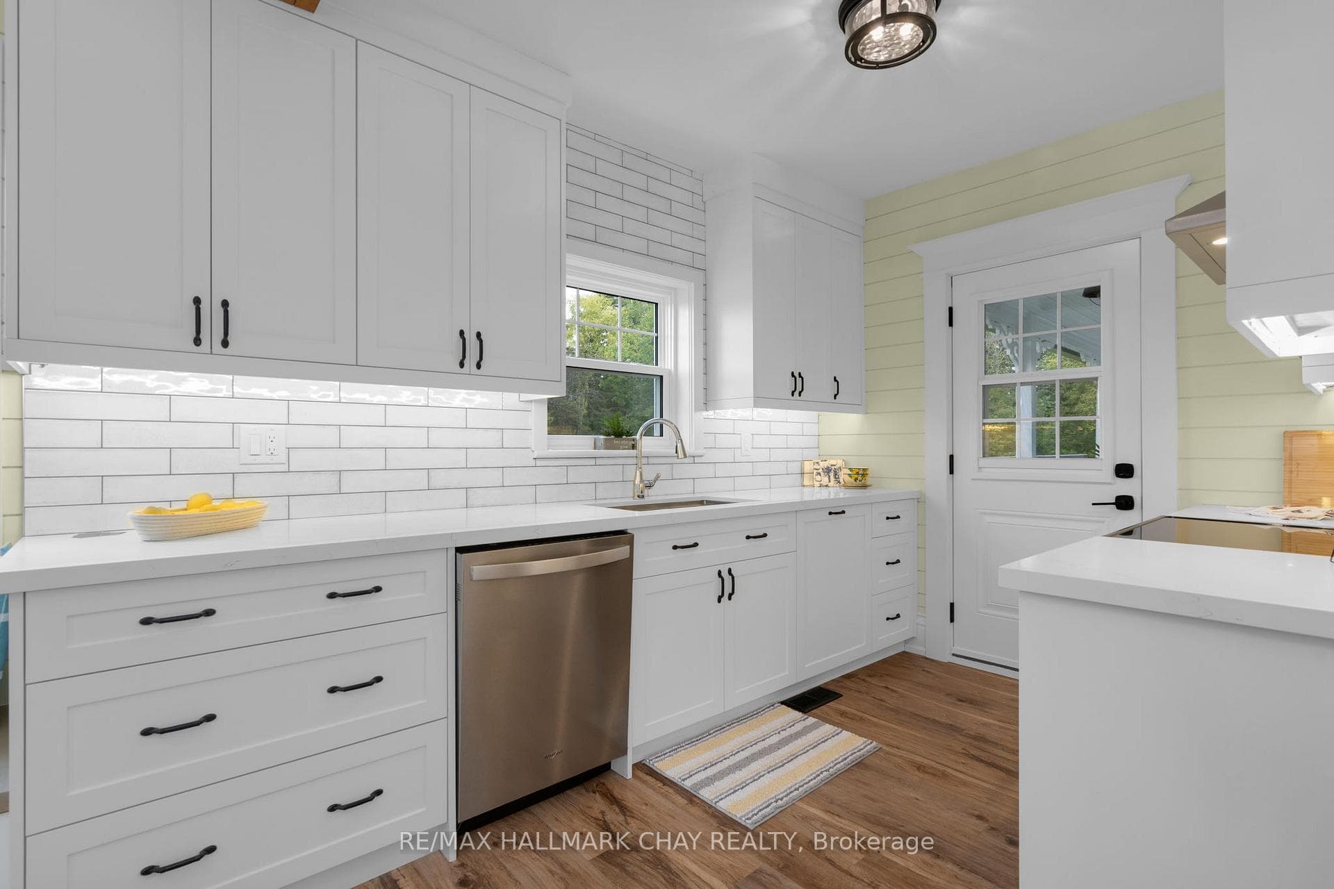 86 Mill Street photo 10