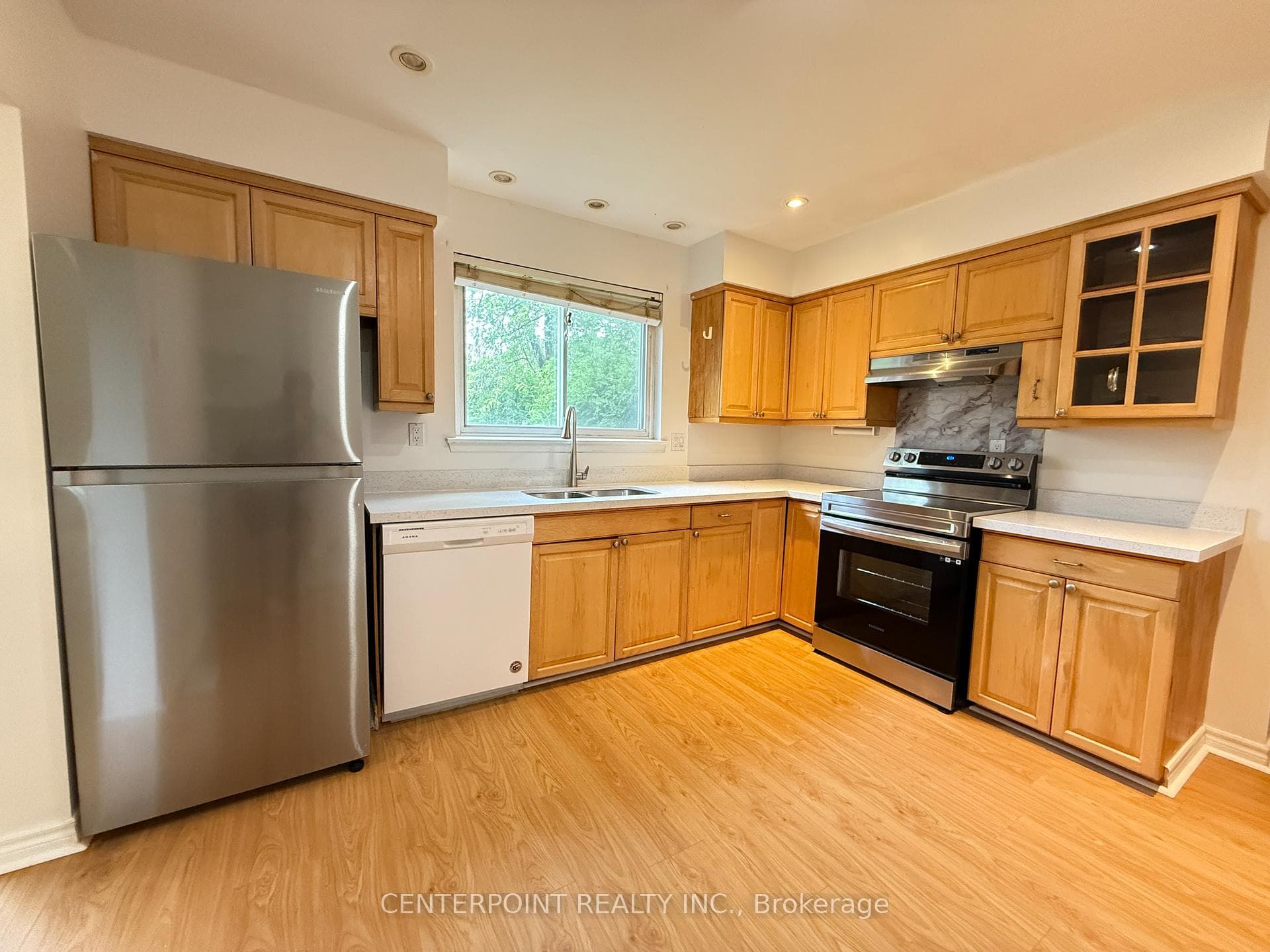 4 Bellbury Crescent photo 9
