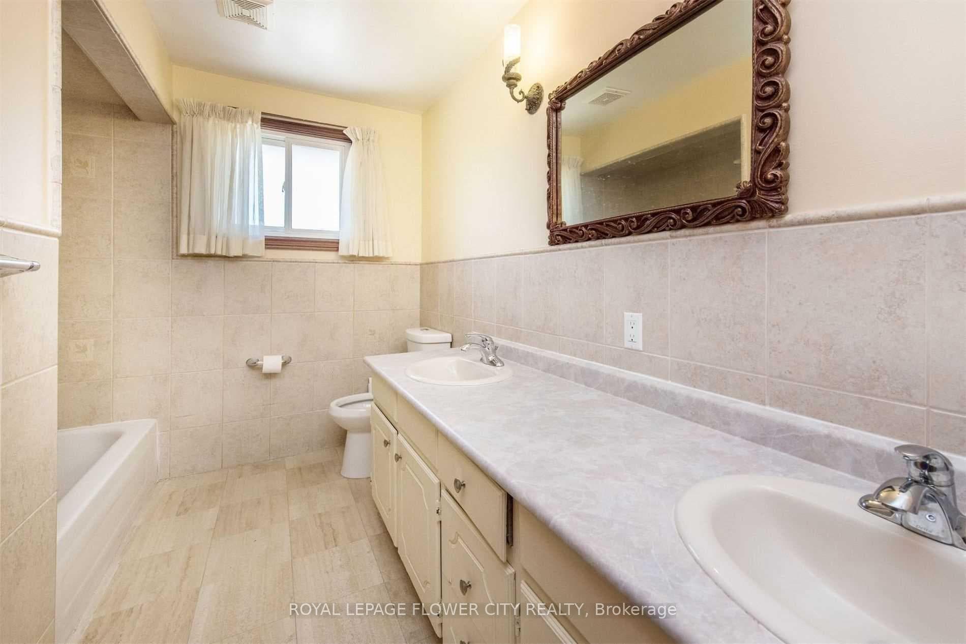 10500 Colerain Drive photo 12