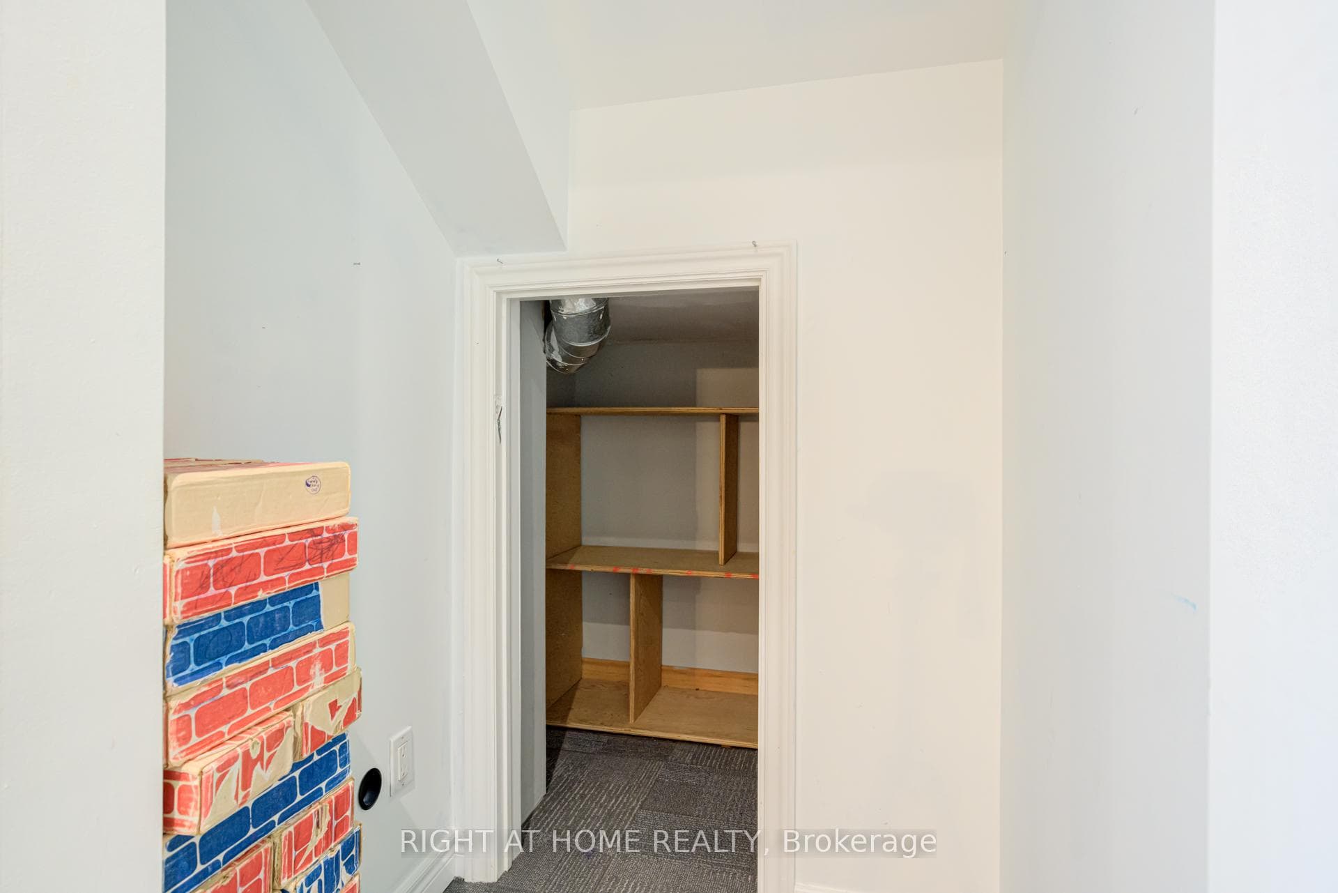 1 Rathburn Road Unit Lower Level photo 12