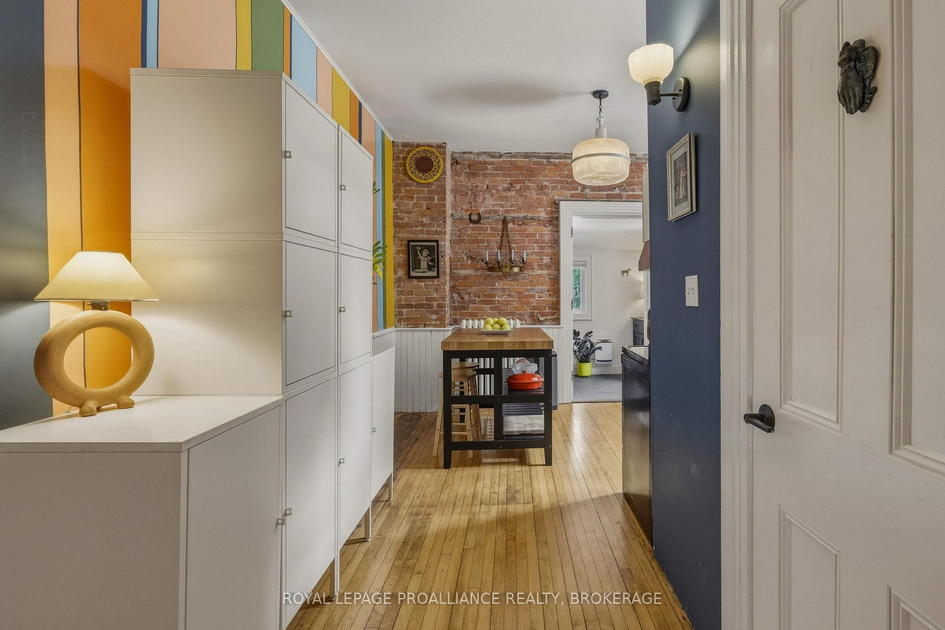 181 Montreal Street photo 14