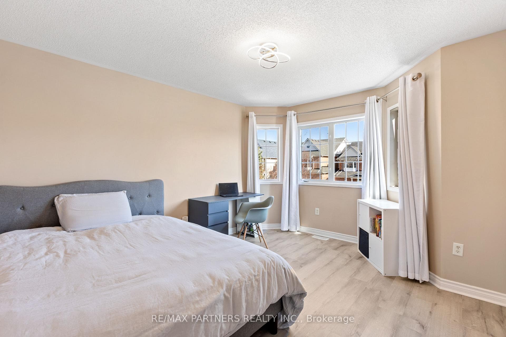 46 Cynthia Jean Street photo 28